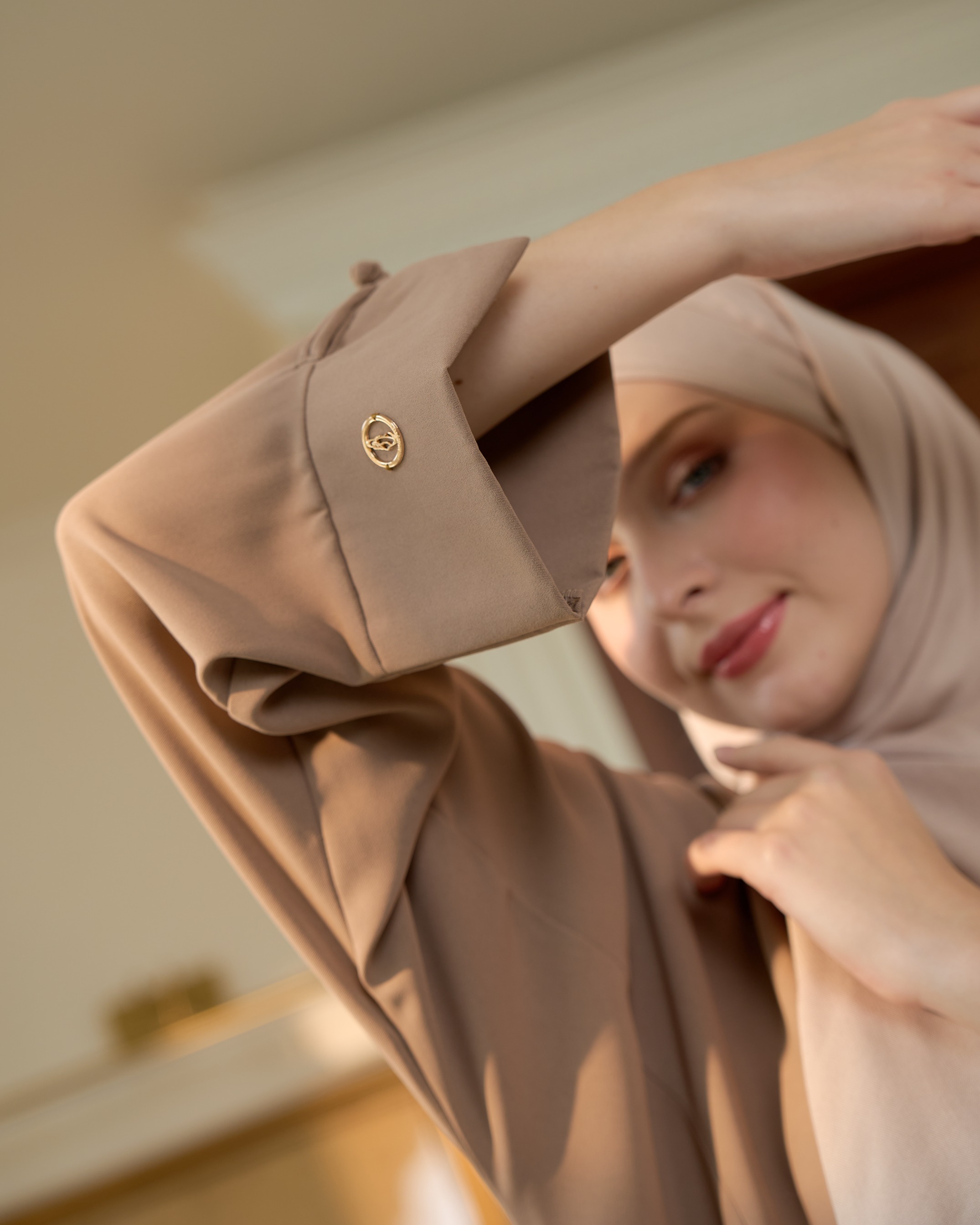 Zareen Abaya New