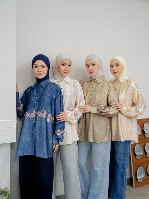 Navira Blouse