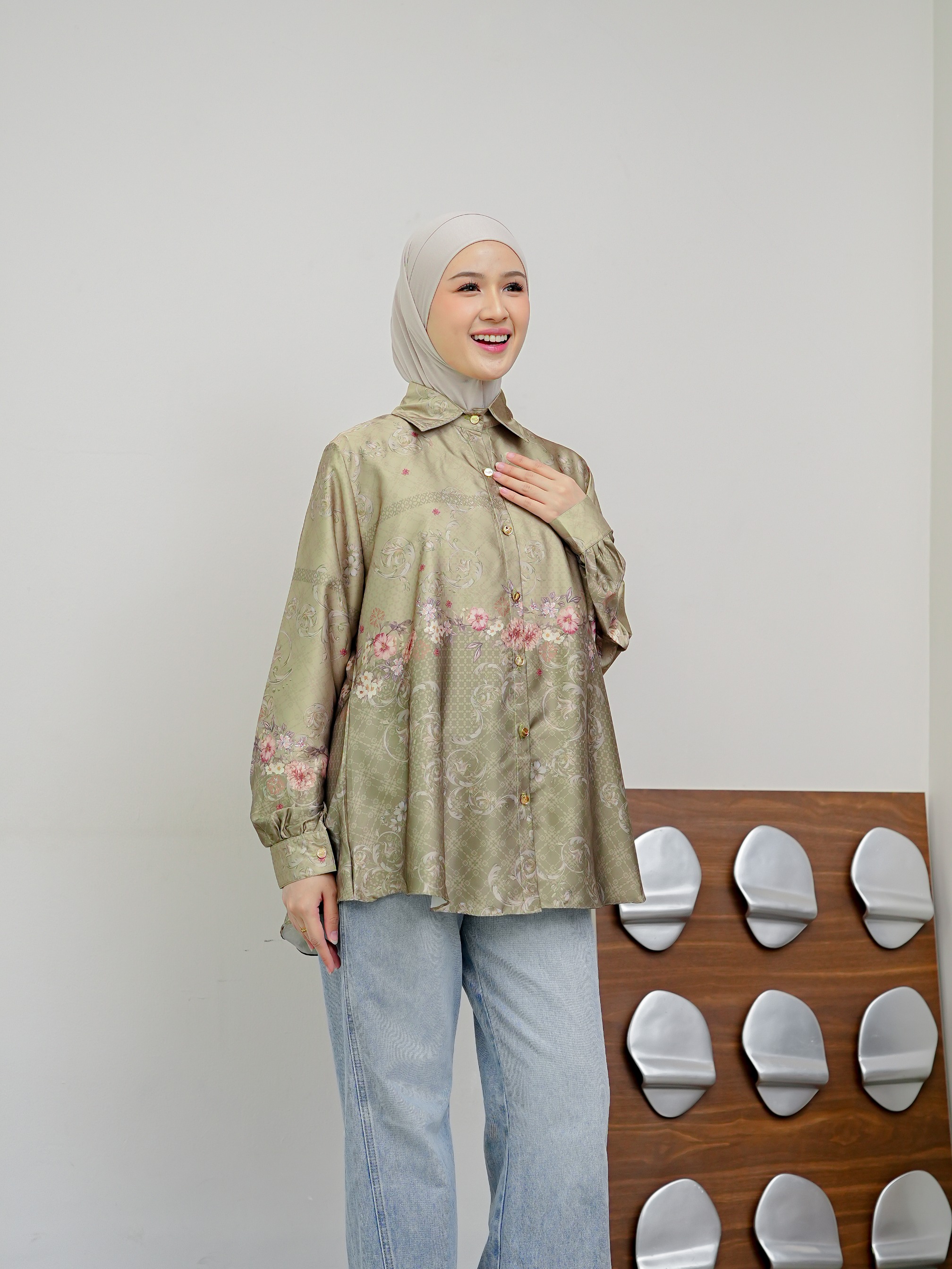 Navira Blouse