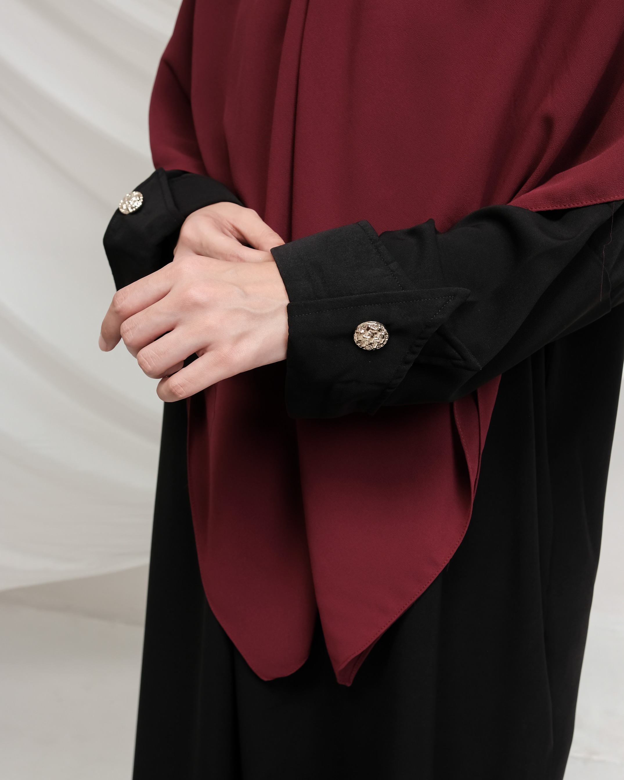 Elmeera Abaya