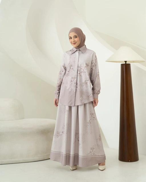 Image of Nymara Blouse Design 1