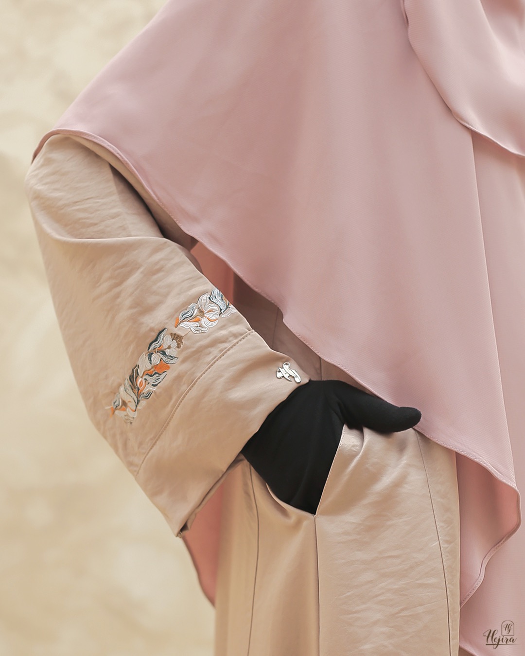 Hejira The Signature Embroidery EVARA Abaya Cupro Look