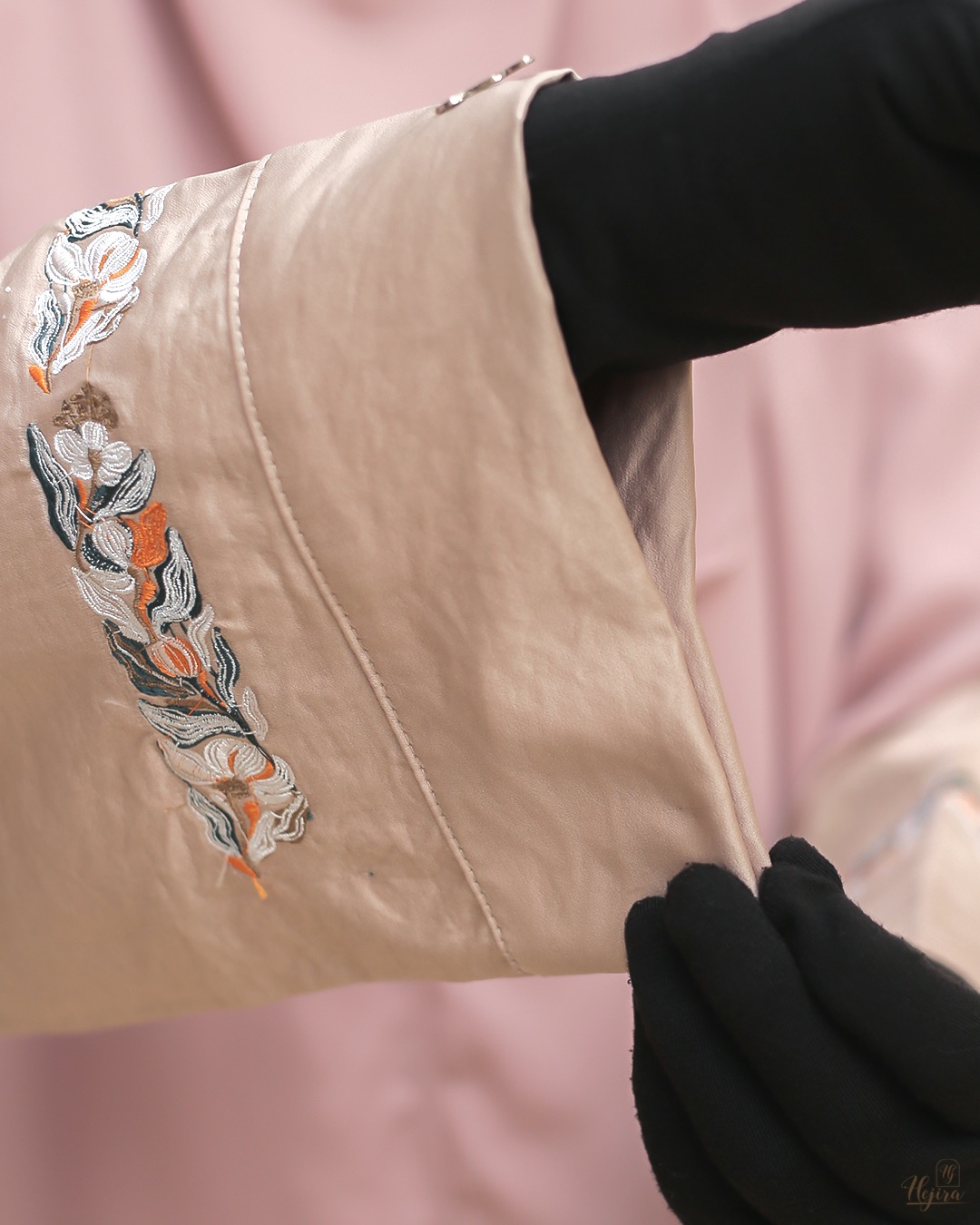 Hejira The Signature Embroidery EVARA Abaya Cupro Look