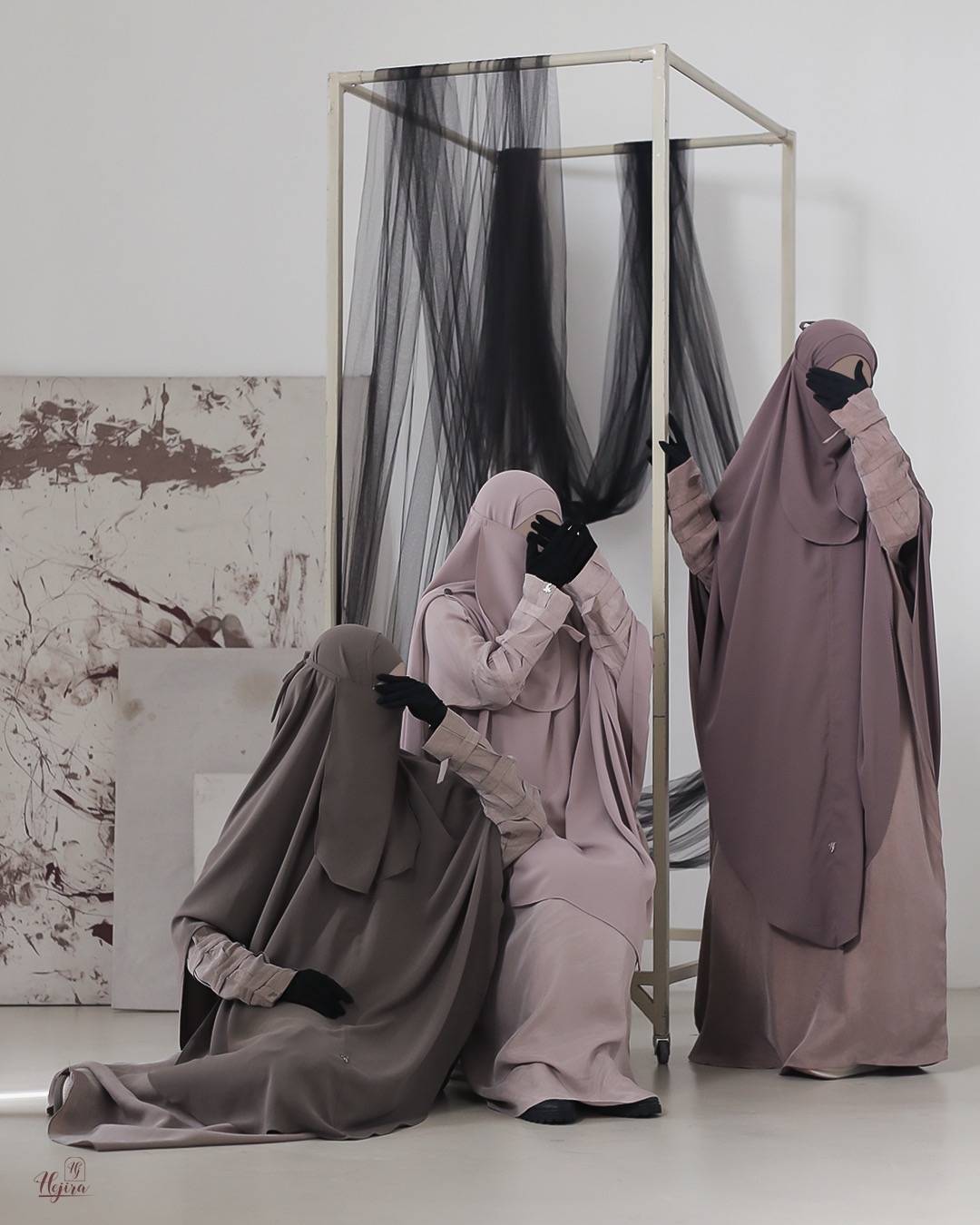 Hejira Nubuck Abaya