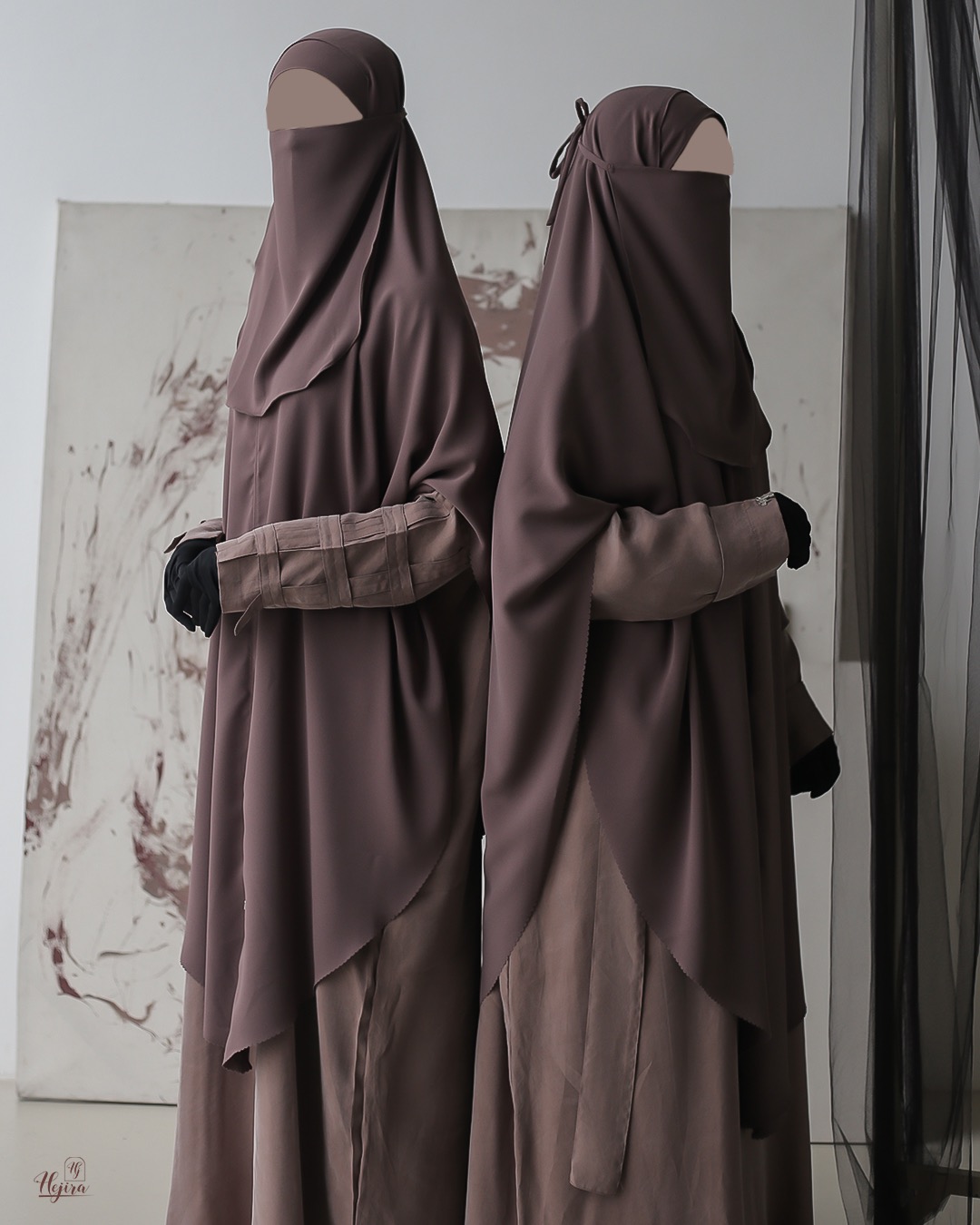 Hejira Nubuck Abaya