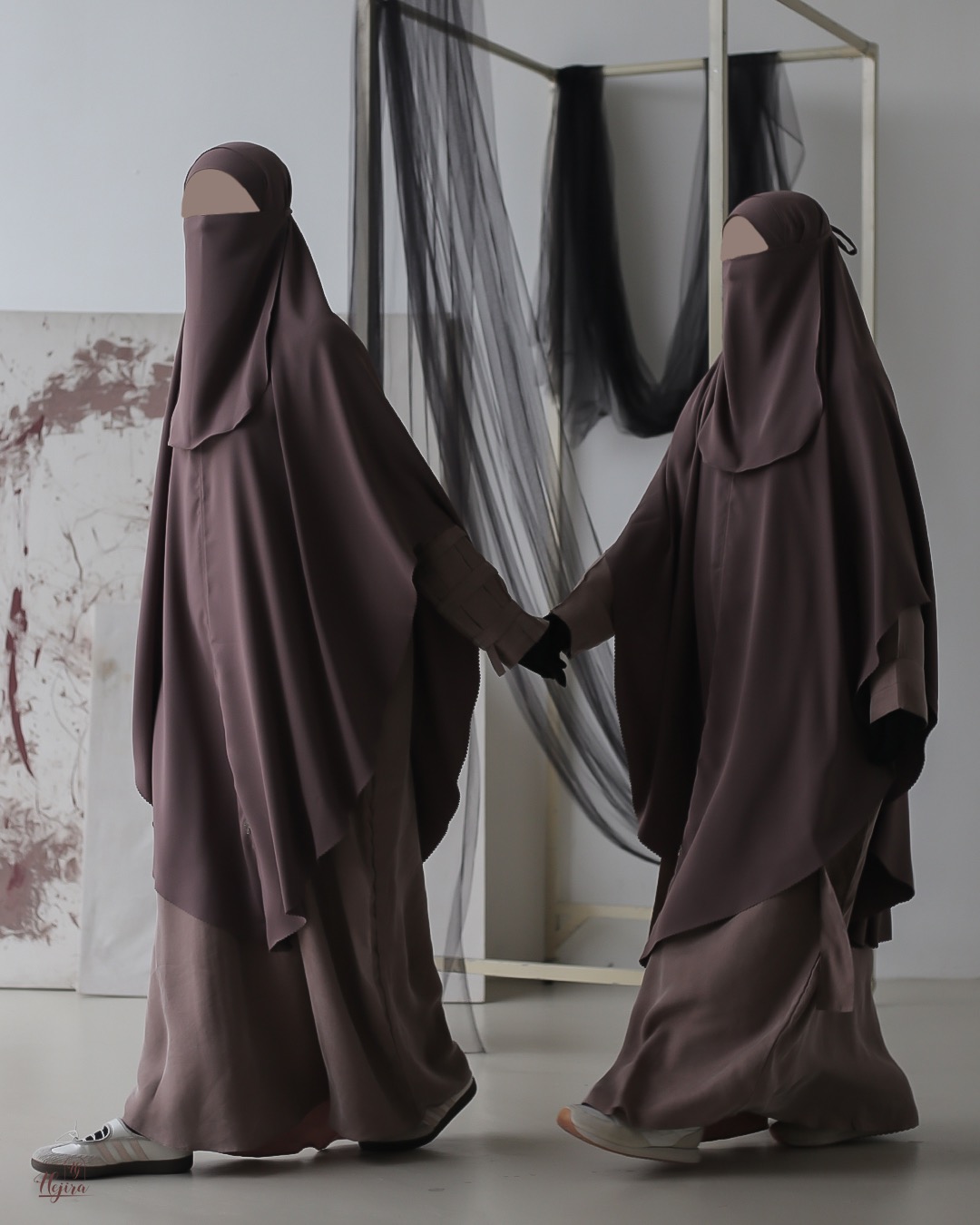 Hejira Nubuck Abaya