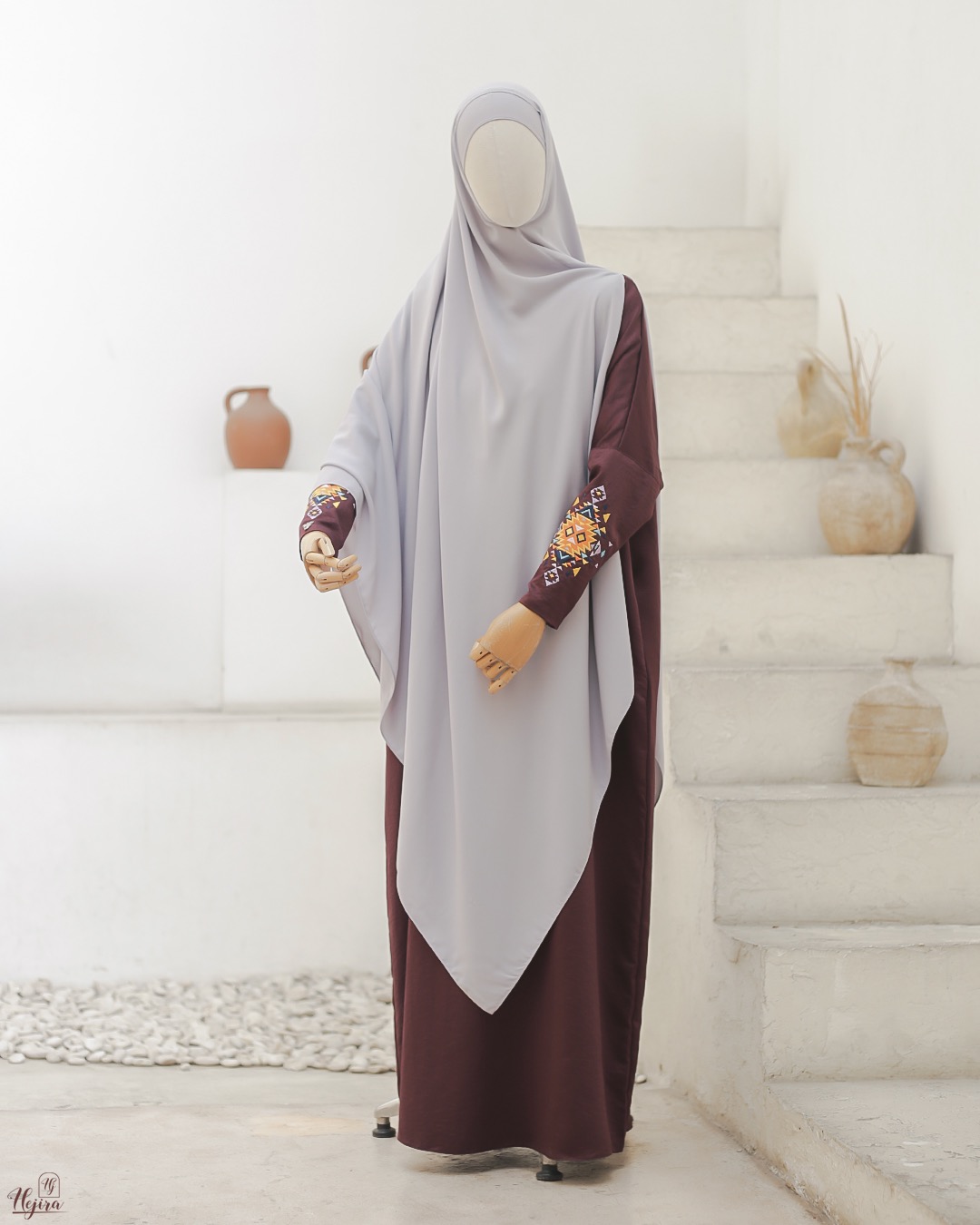 Hejira The Signature Embroidery Alora Abaya Cupro Look