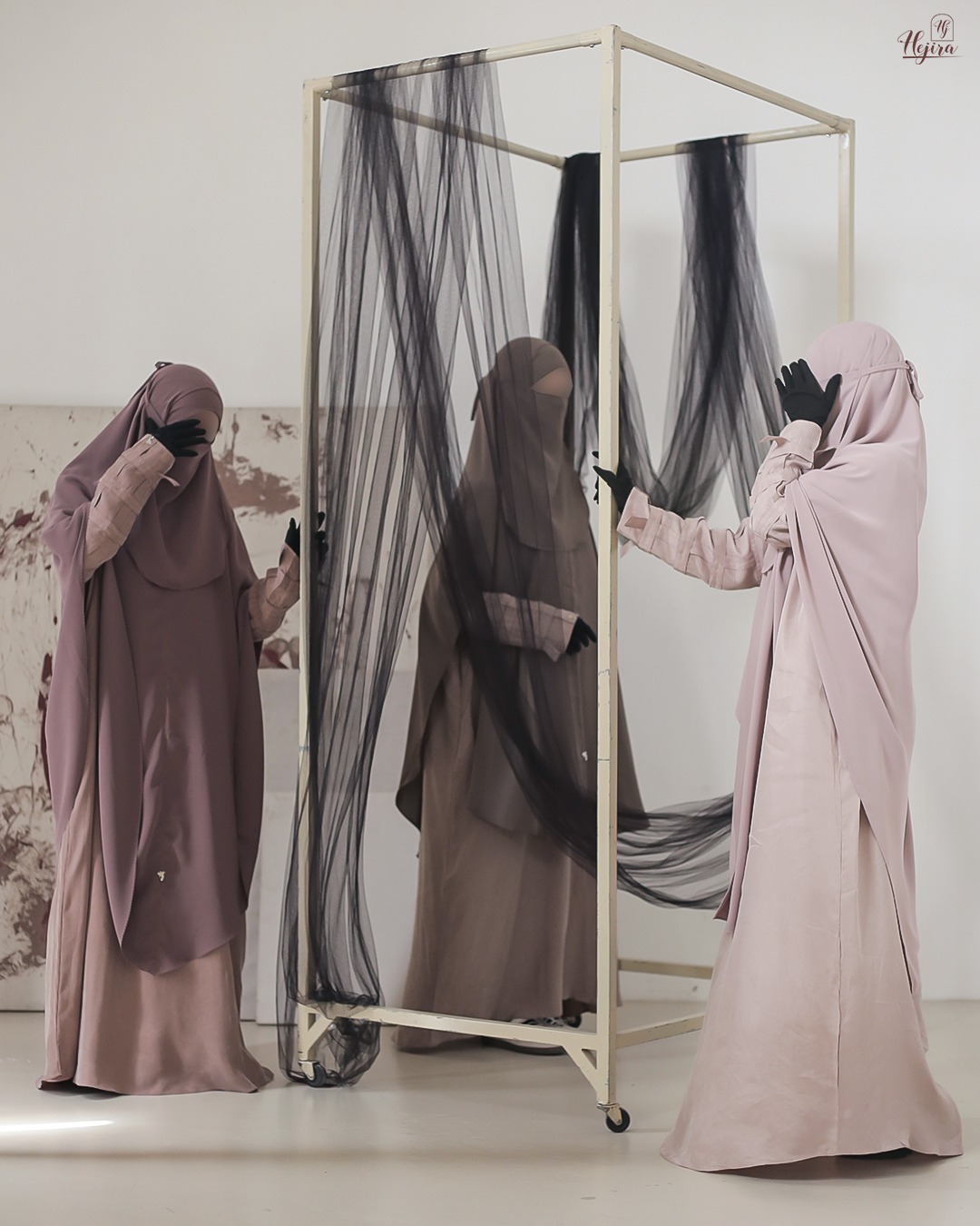 Hejira Nubuck Abaya