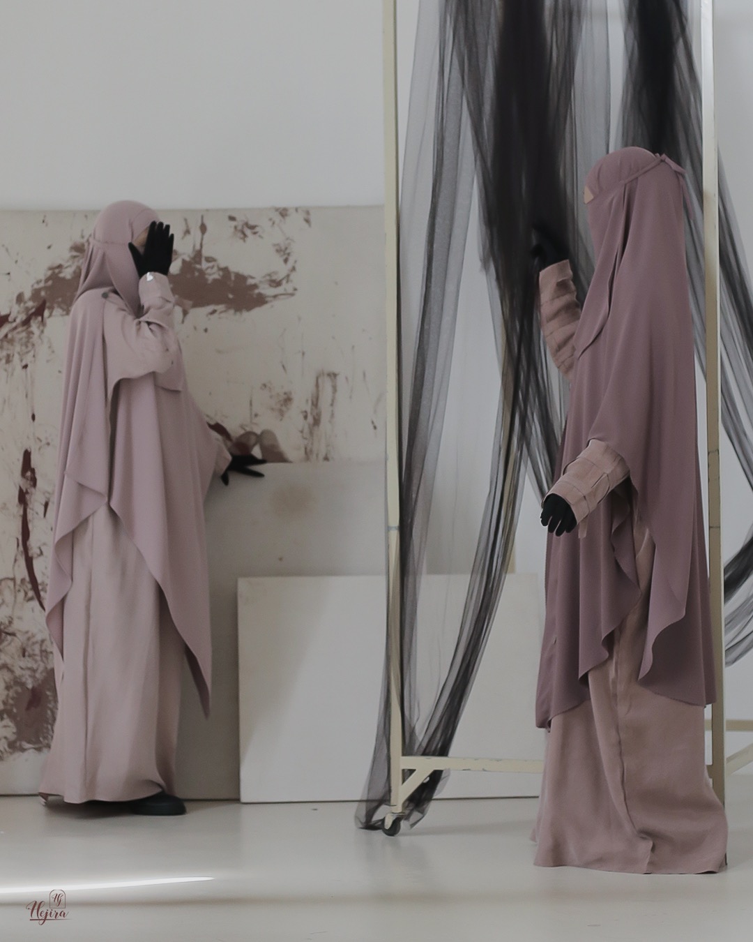 Hejira Nubuck Abaya