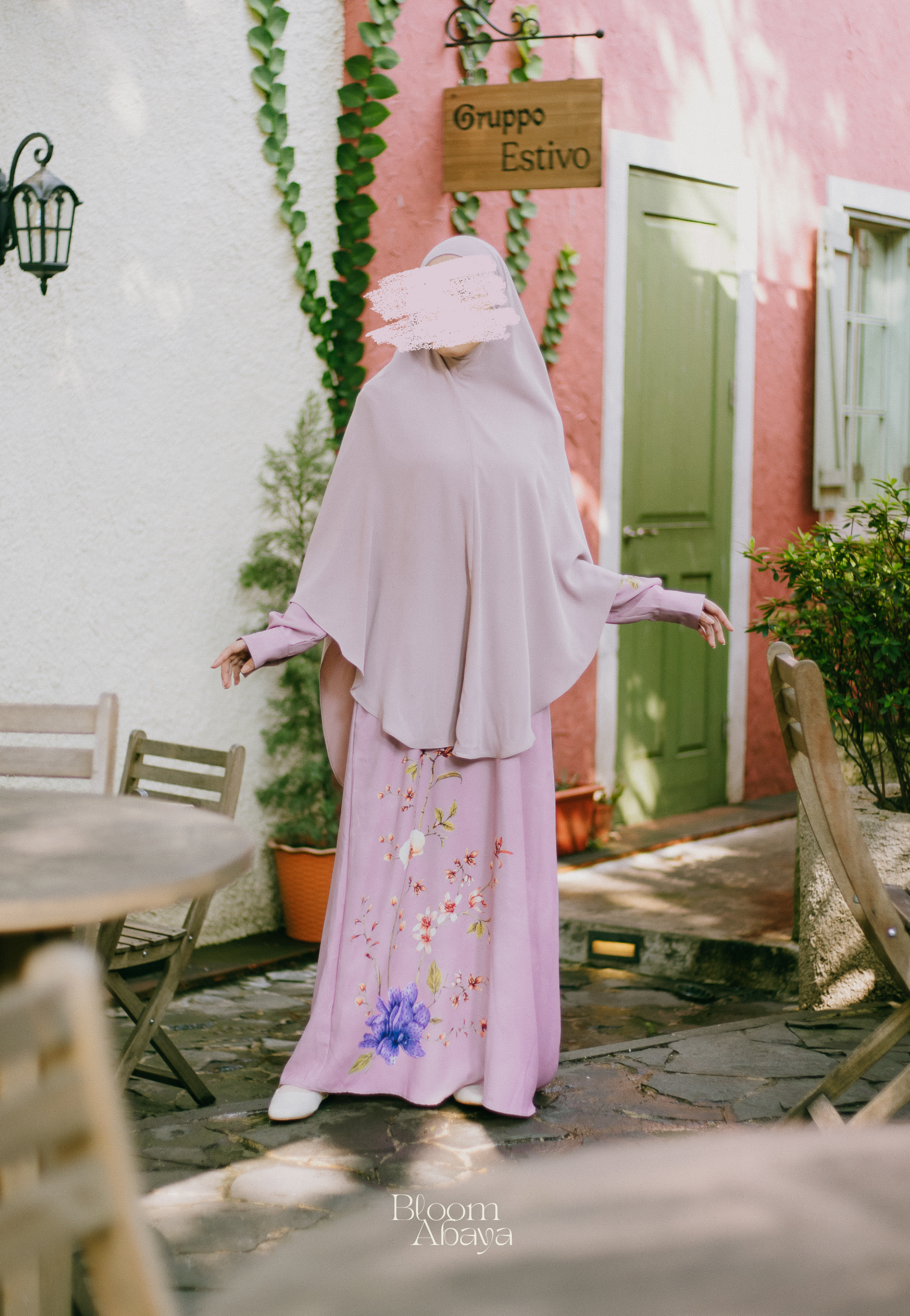 Bloom Abaya