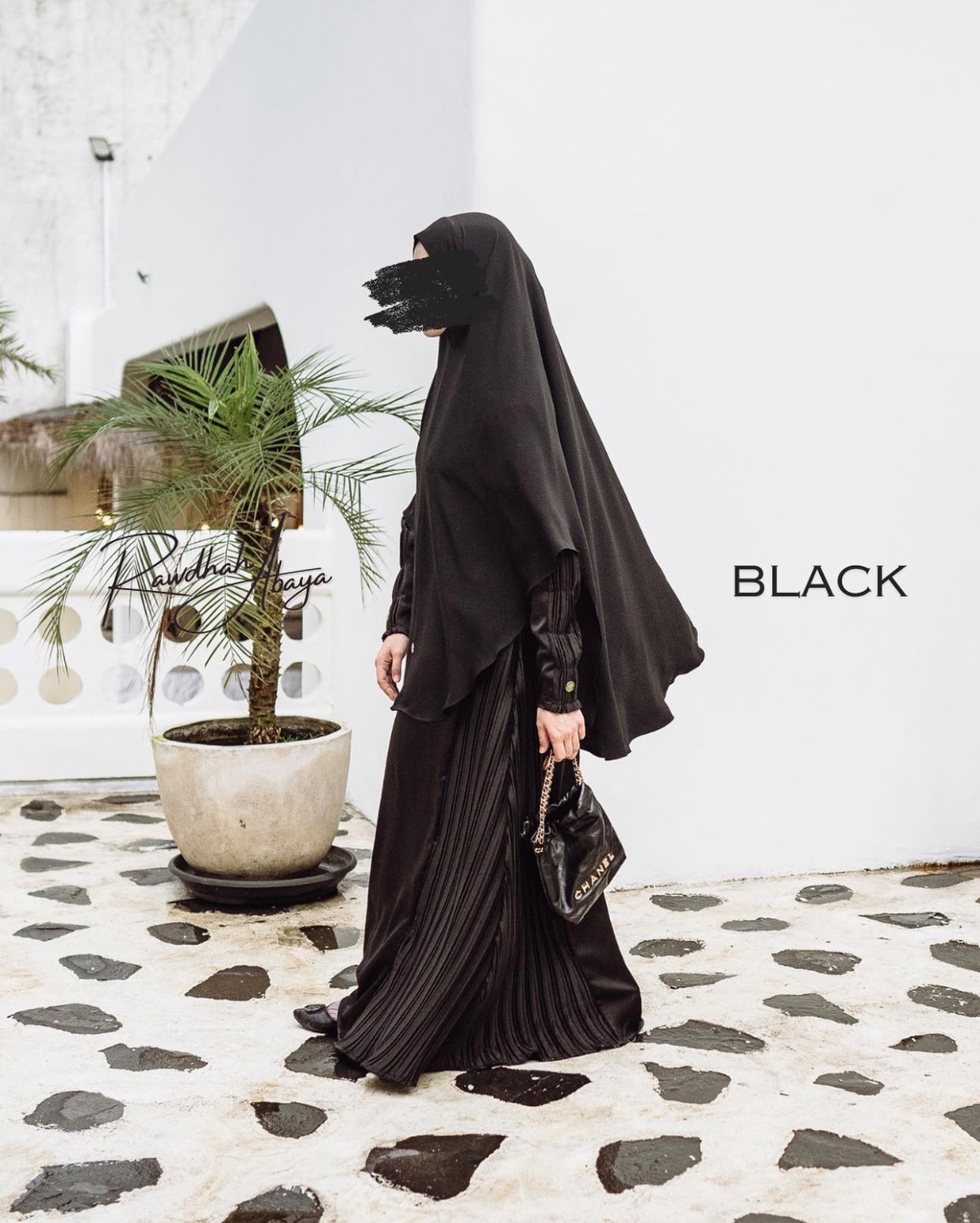 Rawdhah Abaya