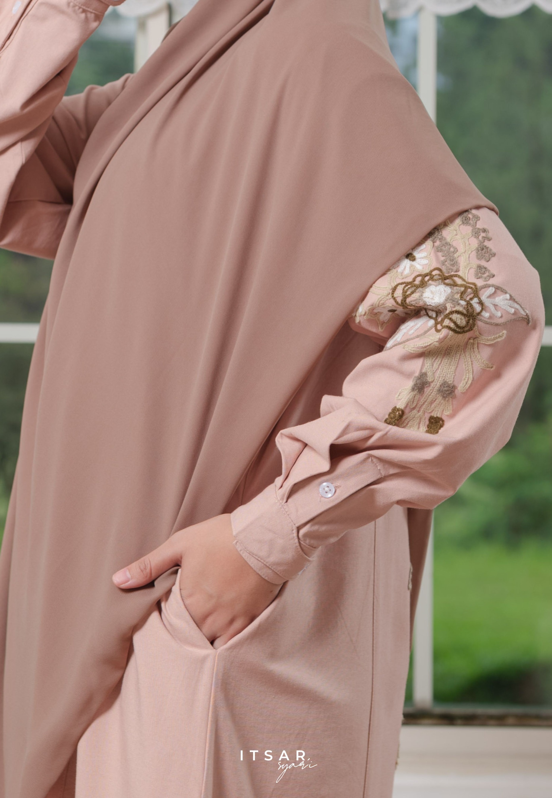 Mila Jardin Women Abaya - Jardin de Flores
