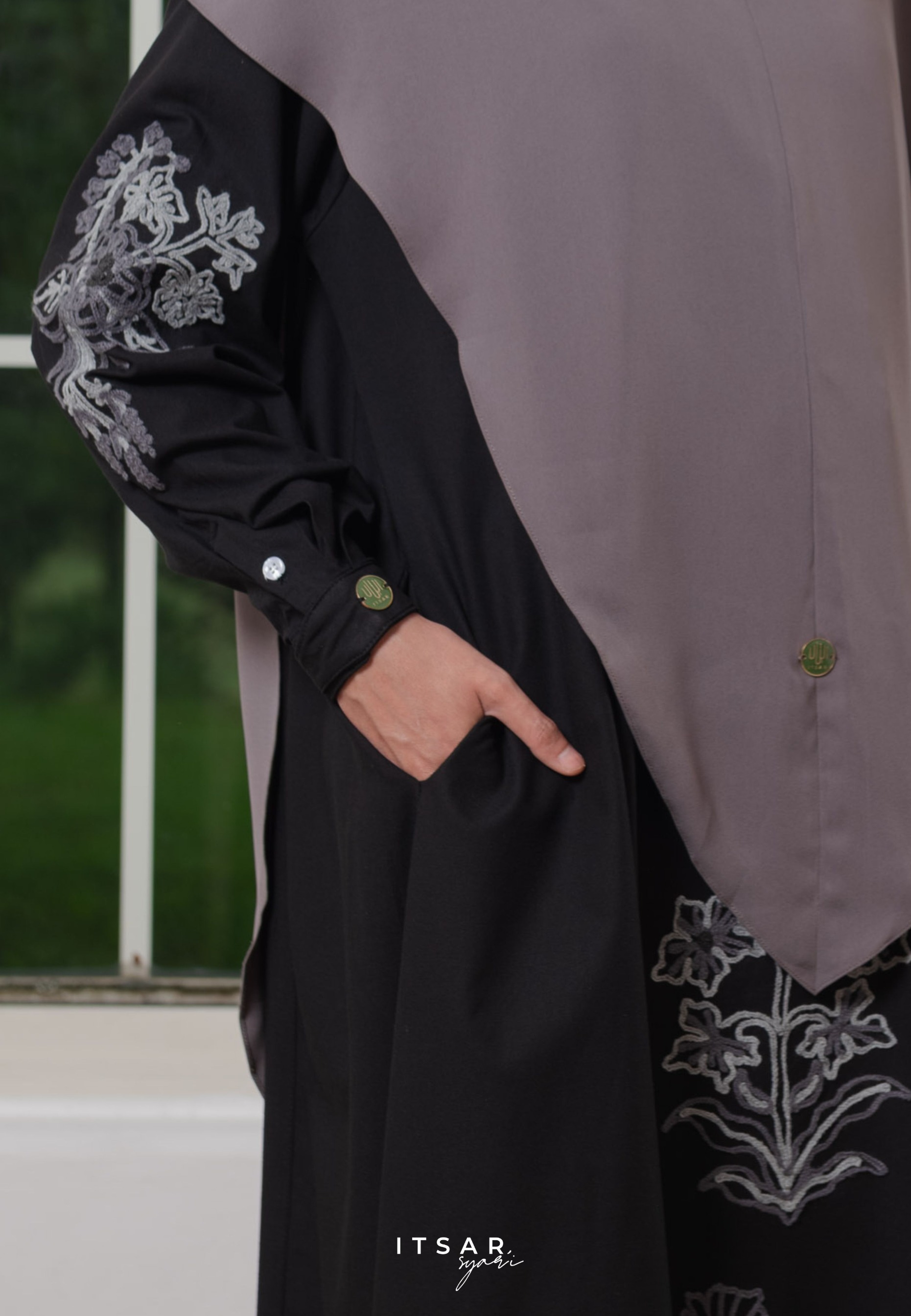Mila Jardin Women Abaya - Jardin de Flores