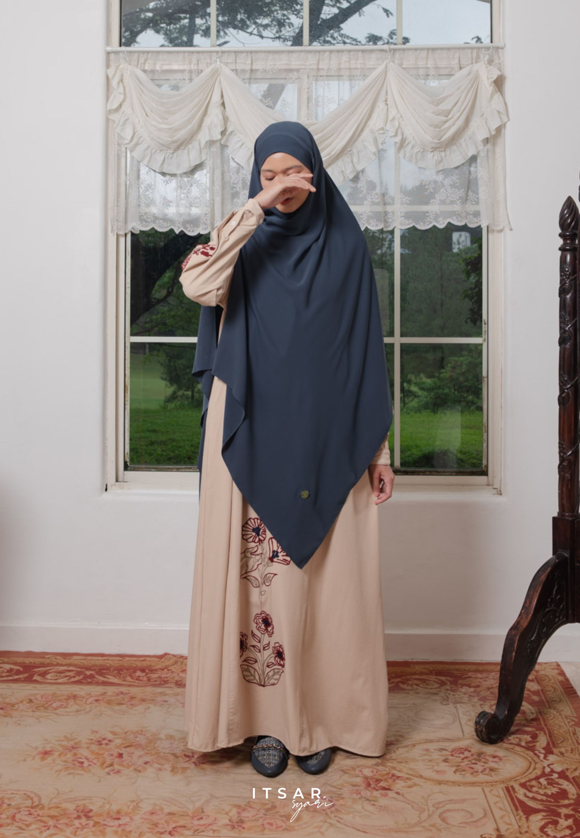 Mila Jardin Women Abaya - Jardin de Flores
