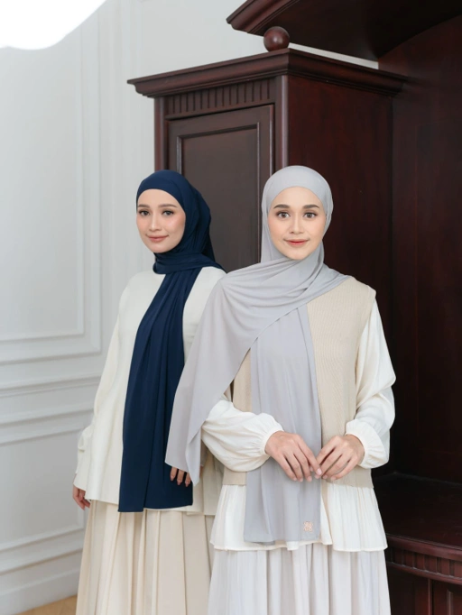 Image of SAVINA JERSEY by ISKANTI