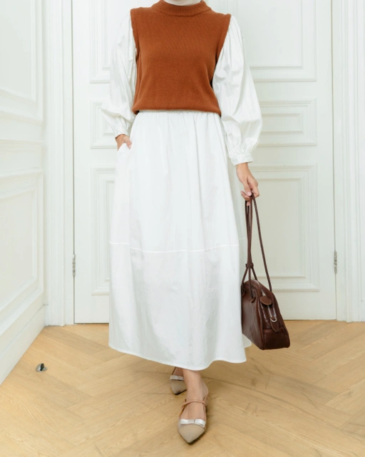Image of LUNA SKIRT by Iskanti