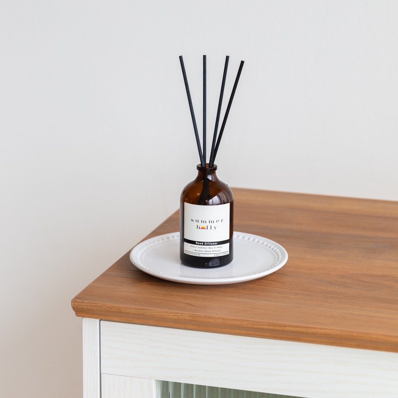 Reed diffuser ก้านไม้หอมกระจายกลิ่น 100ml สร้างบรรยากาศให้พื้นที่ของคุณ | Summer holly
