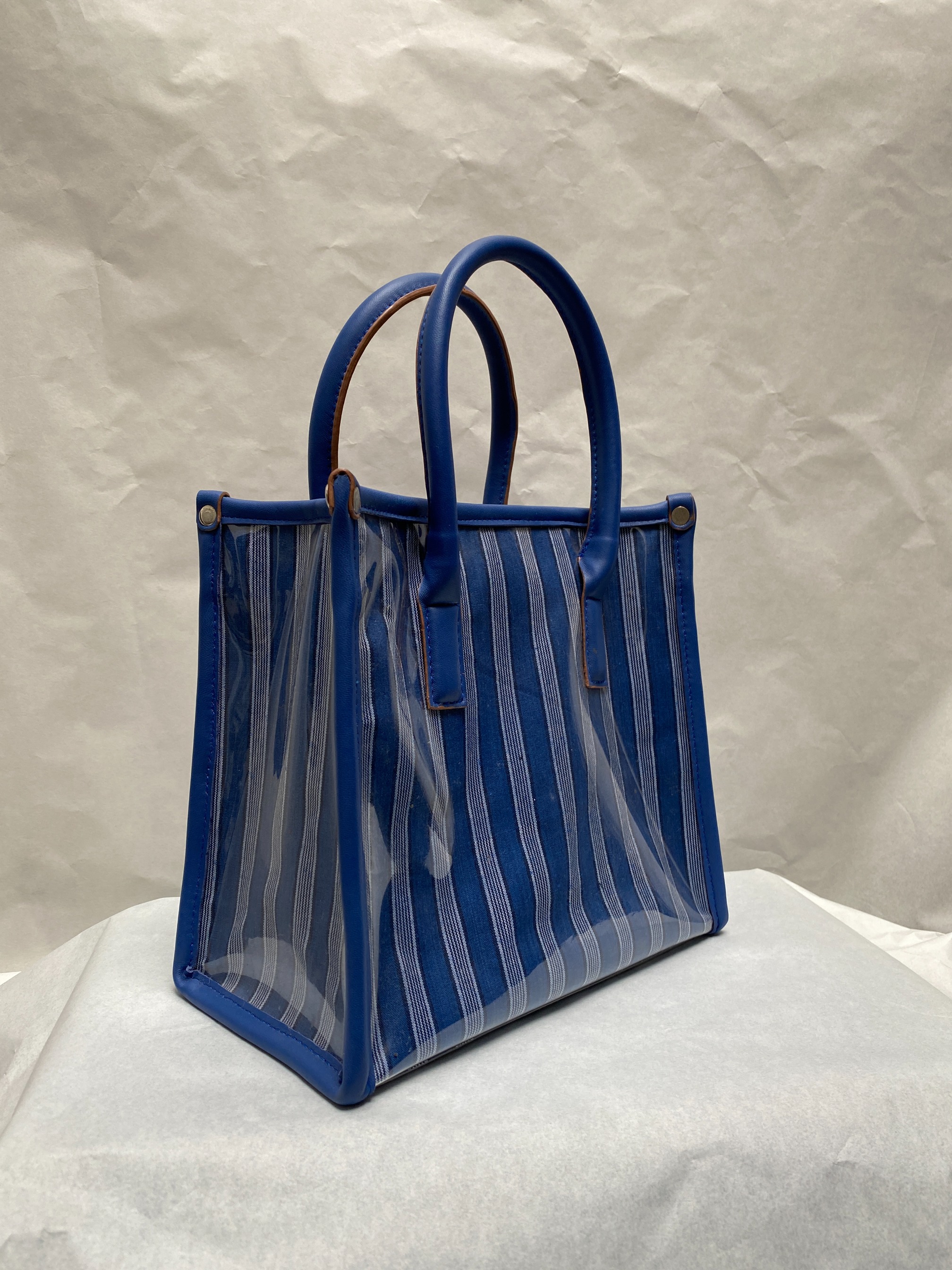 Small Dayu leather black bag