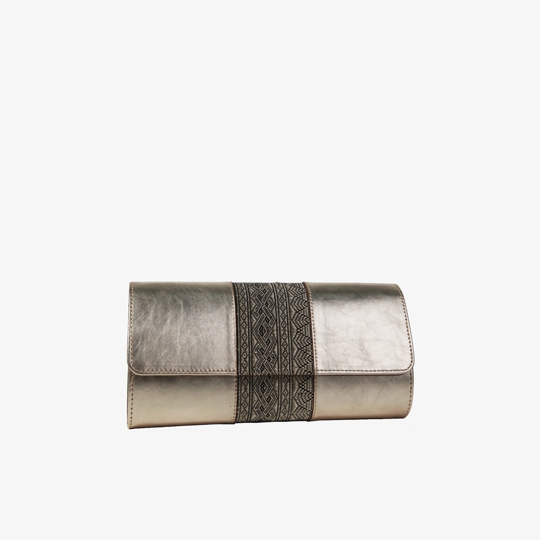 Black Gold Gayanti Clutch