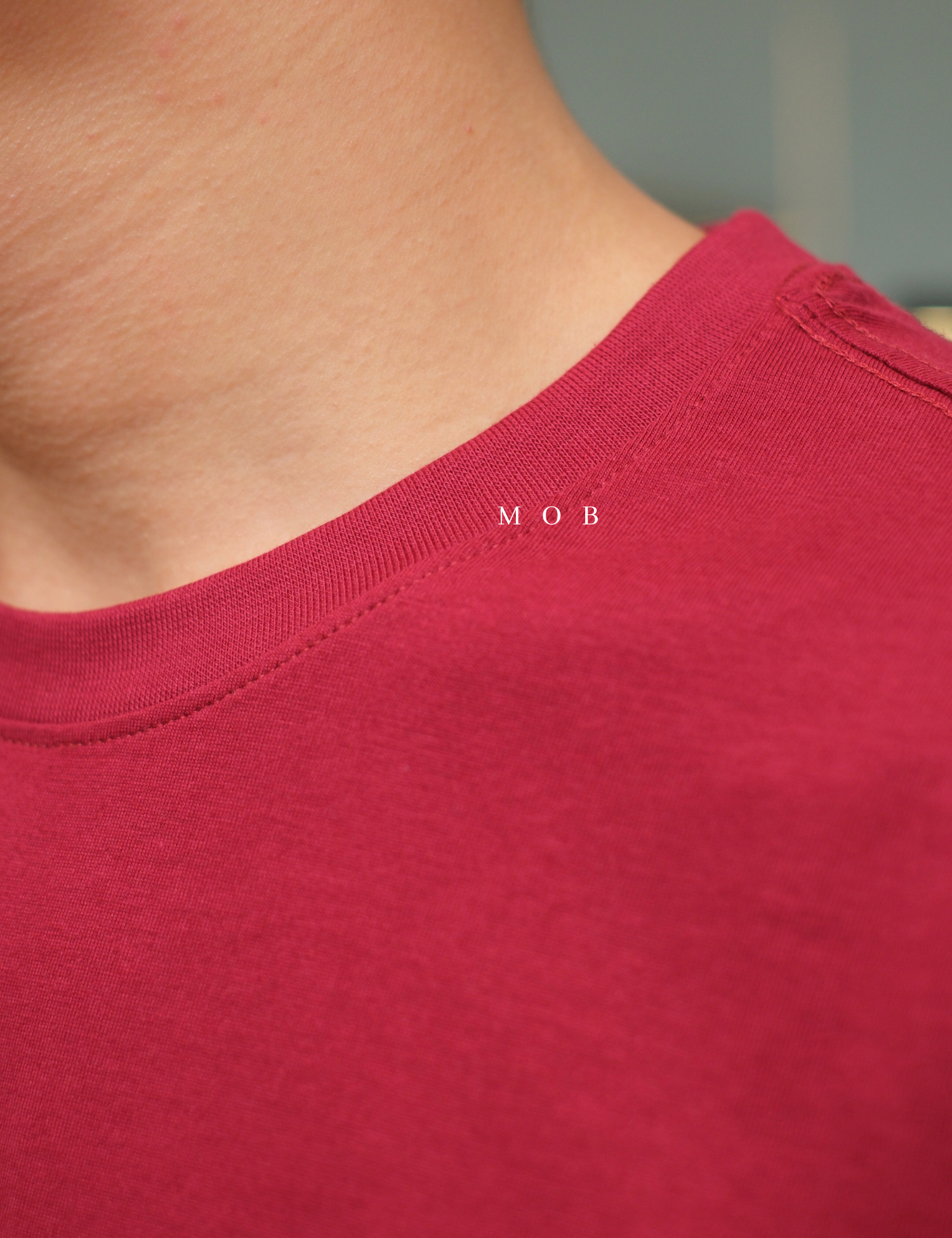 LVSSST01006A Small Middle Logo SS Tee Burgundy