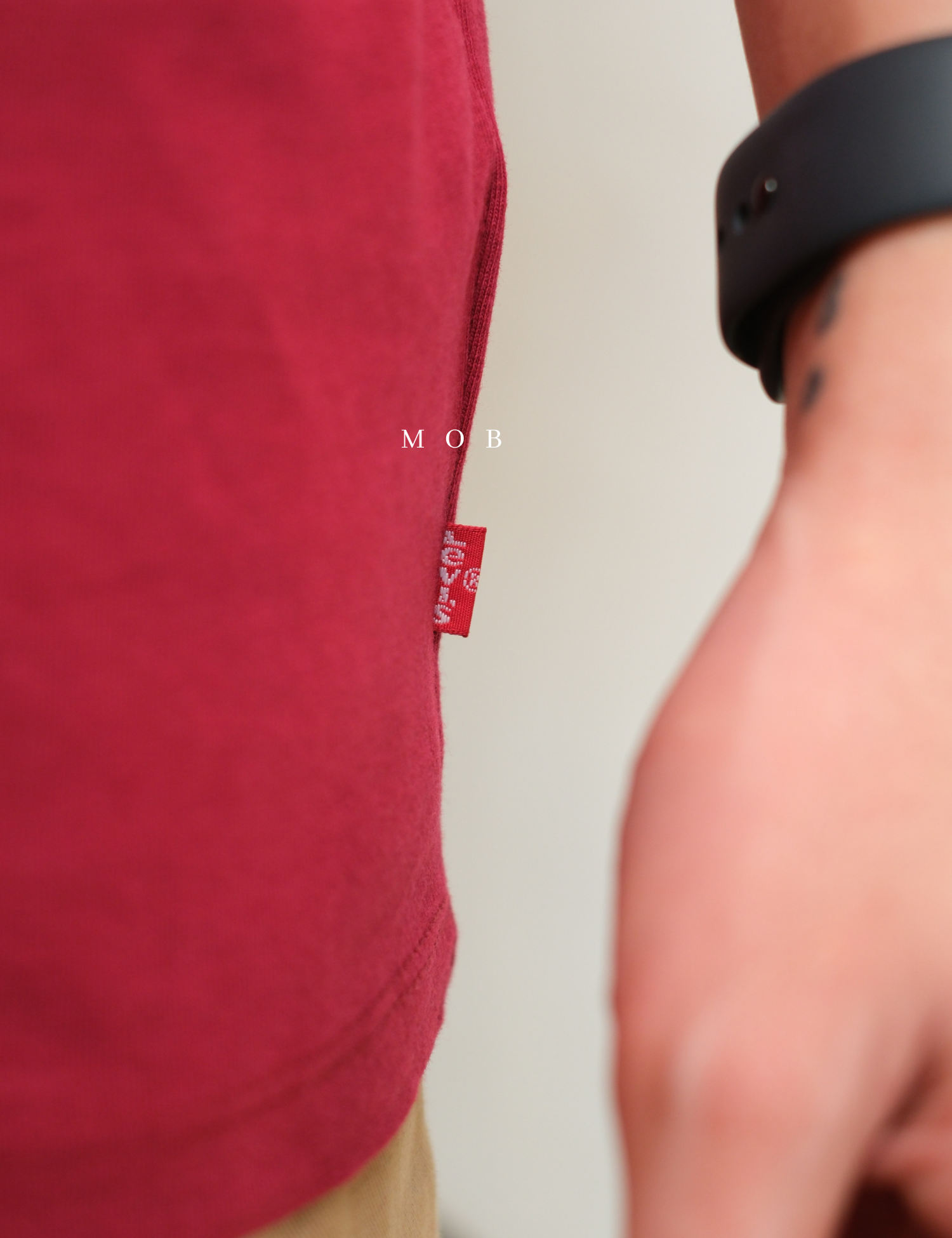 LVSSST01006A Small Middle Logo SS Tee Burgundy