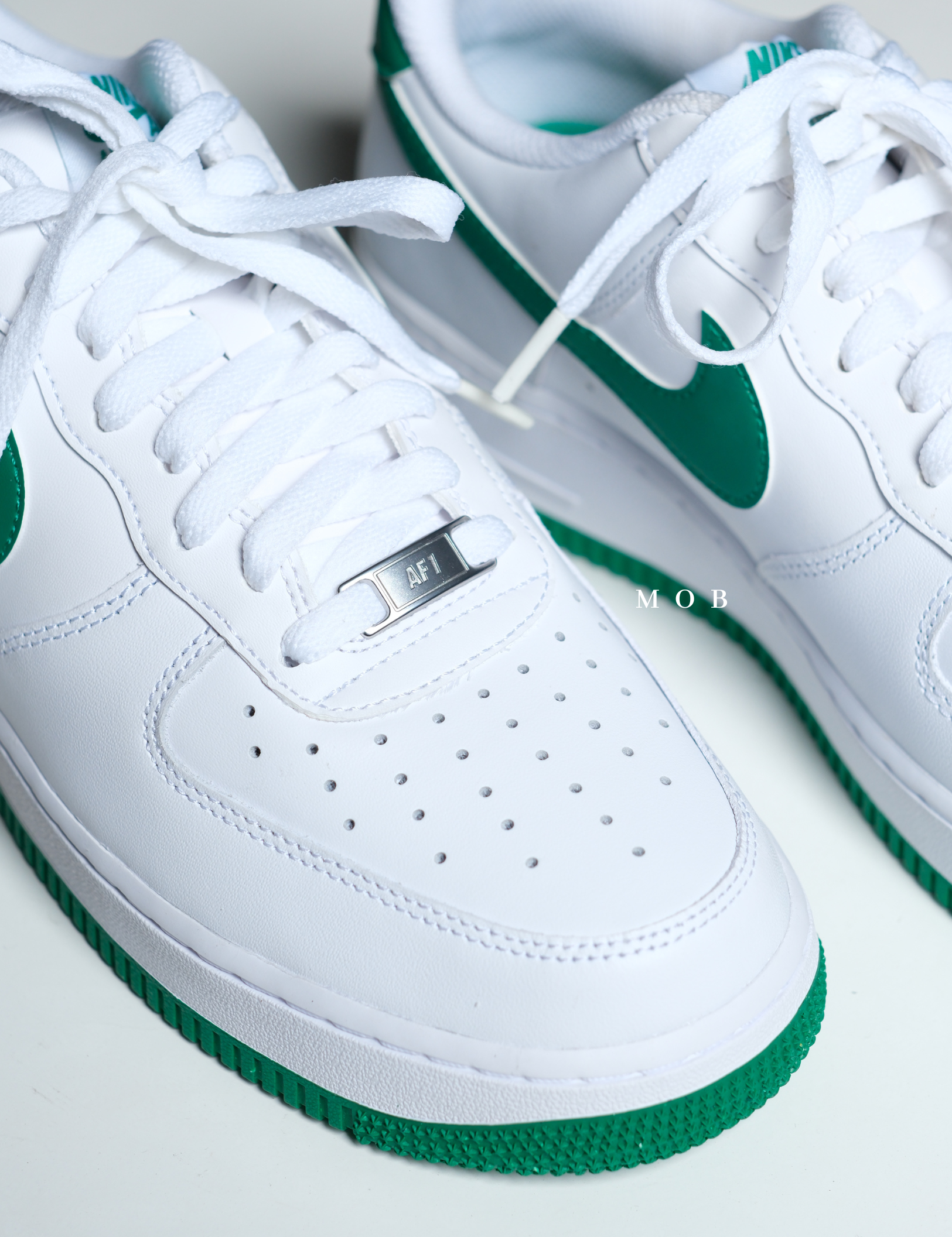 NKSSH03006A Nike Air Force 1 '07 Shoes Summit White Malachite