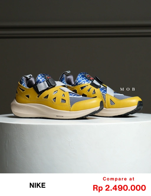 Image of NKSSH03025A Patta x Air Huarache 20Y24 Shoes Saffron Quartz