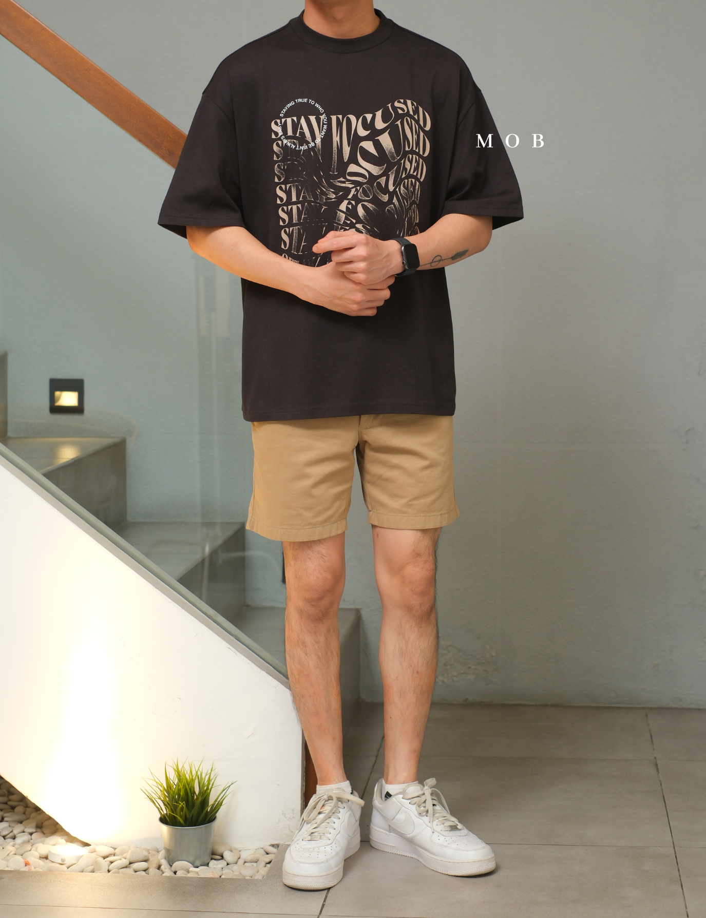 MODSST01004 Oversized Stay Focused Graphic SS Tee Dark Brown