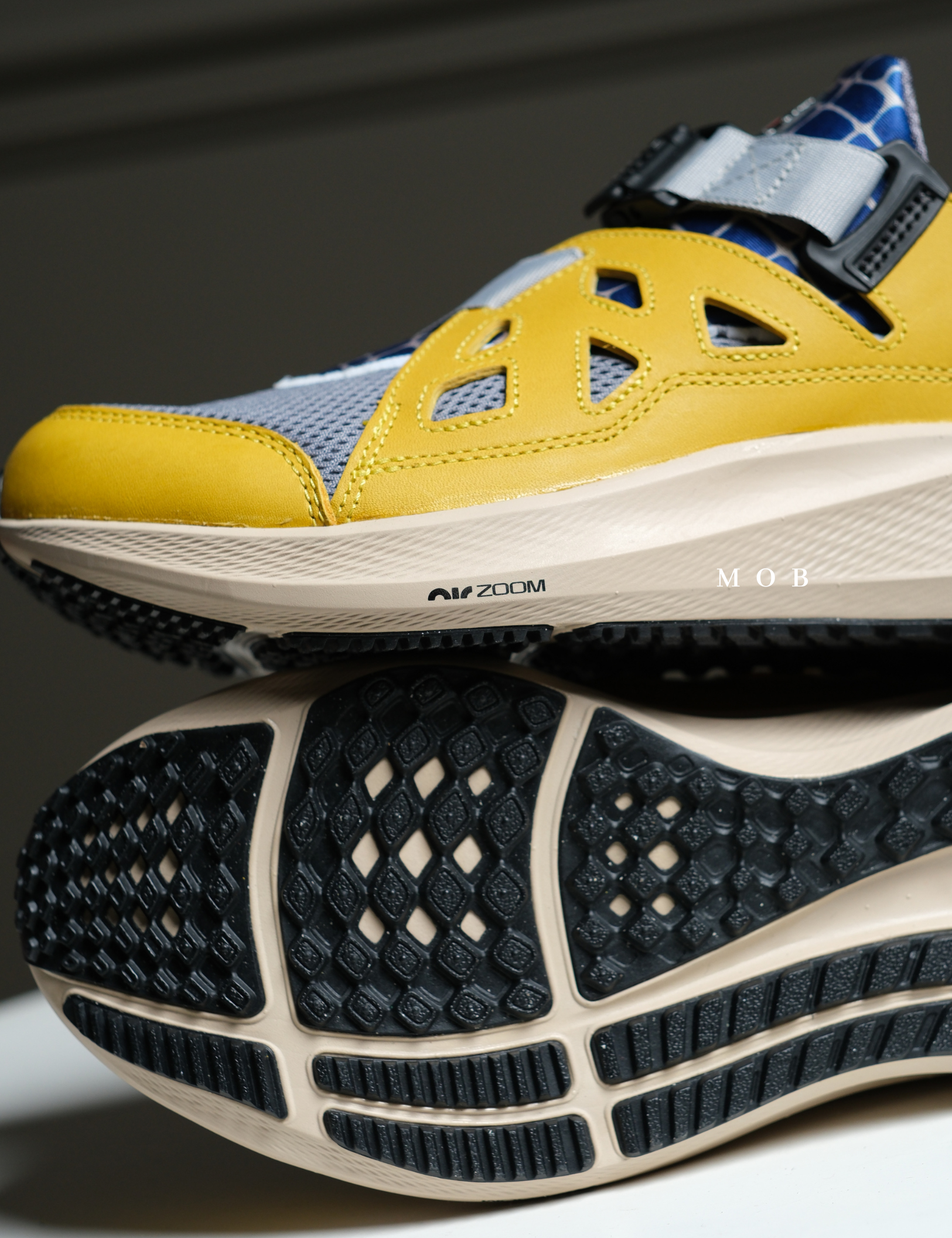 NKSSH03025A Patta x Air Huarache 20Y24 Shoes Saffron Quartz