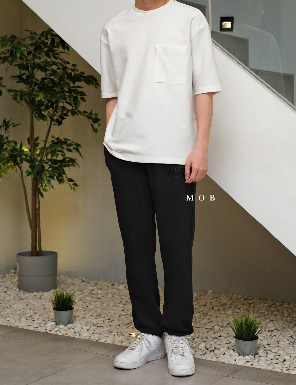 CHMPJP08002A UO Exclusive Phys Ed Sweatpants Black