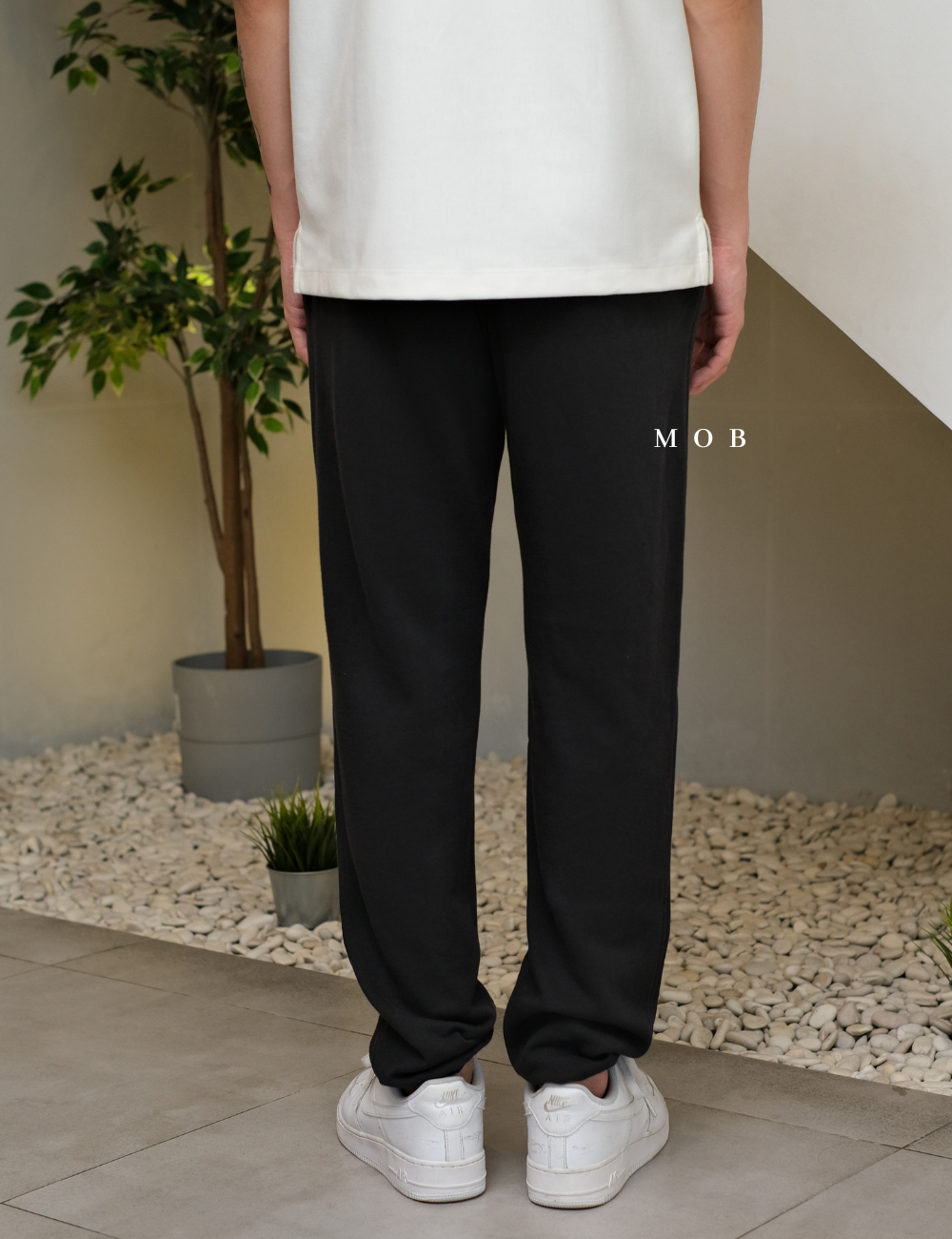 CHMPJP08002A UO Exclusive Phys Ed Sweatpants Black