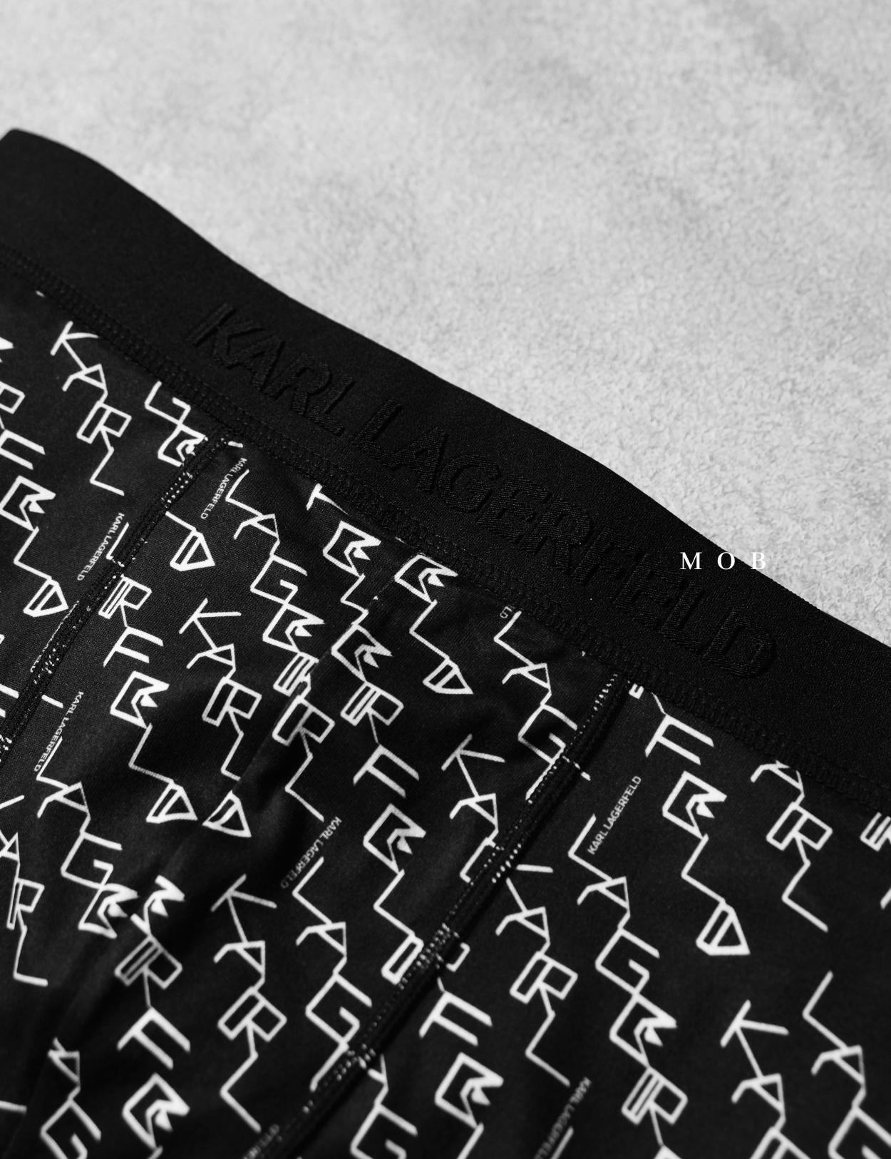 KRLB01018 Script Pattern Boxer Black (Black Waist)
