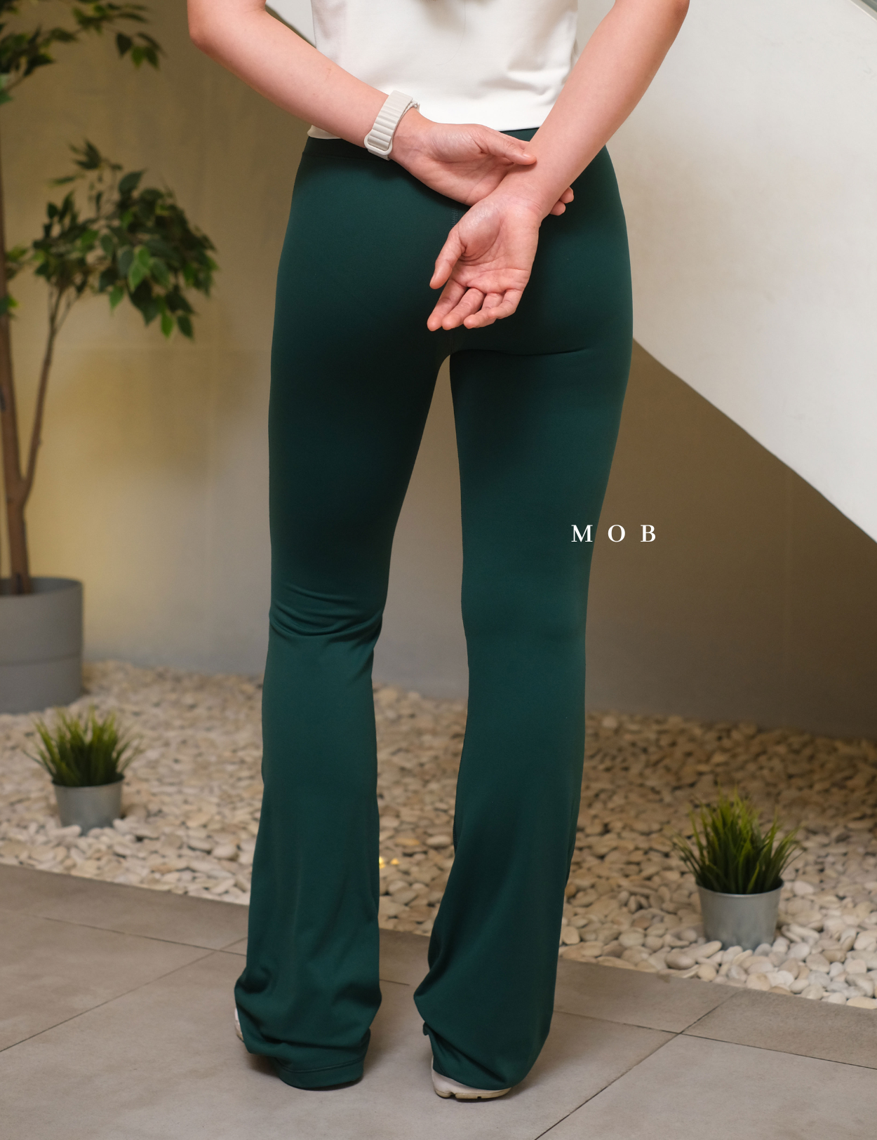 ARPT1401A Buttery Soft CINCH FLARE Leggings Emerald Green