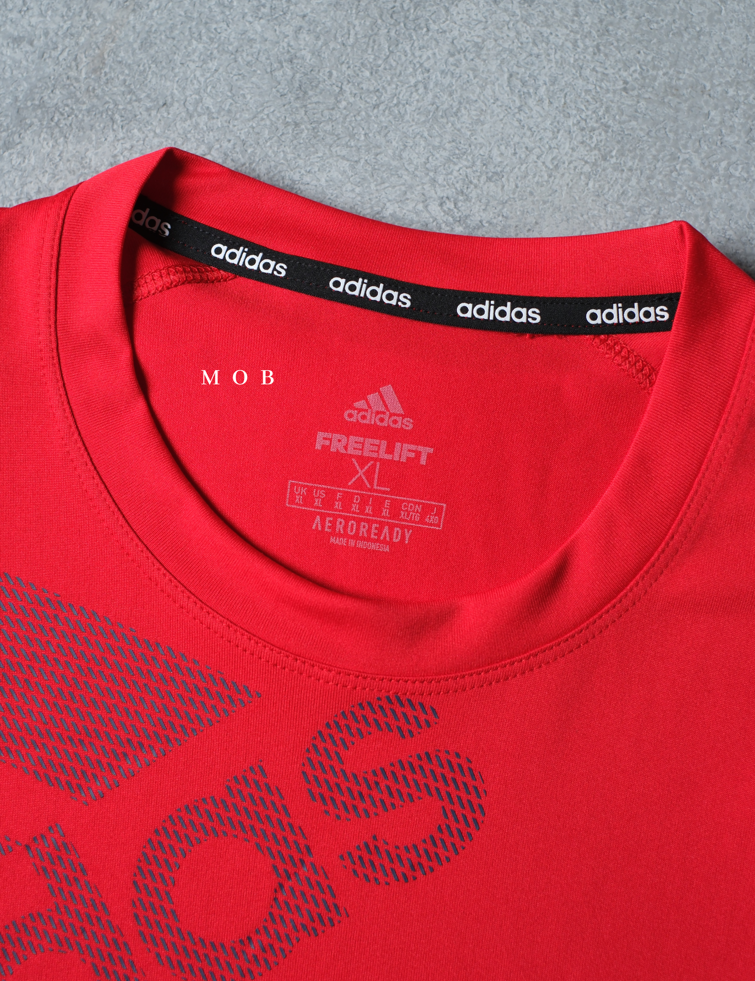 ADDSSST08003 Freelift Badge Graphic SS Tee Red