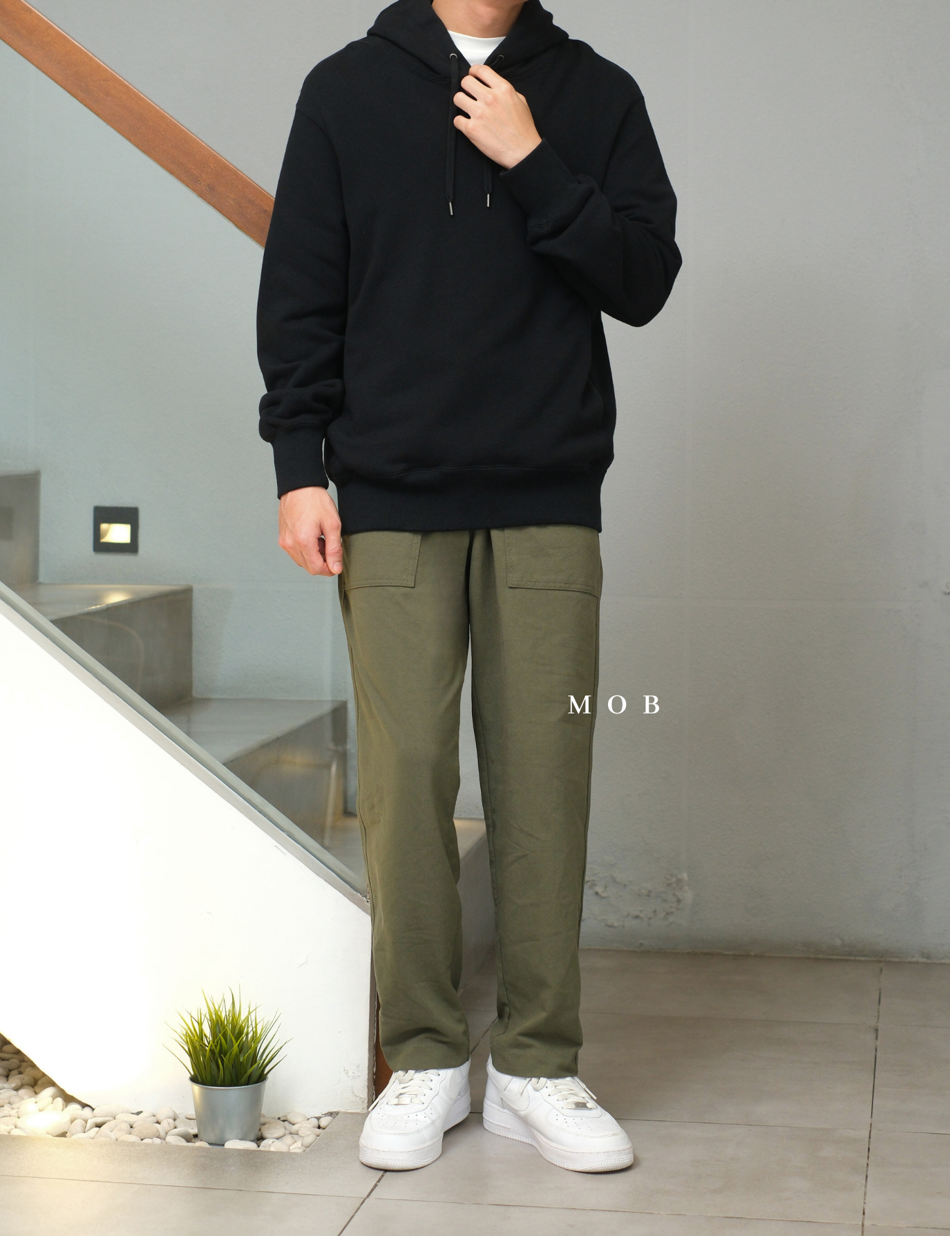 UNQPT1202 Ankle Pants Olive