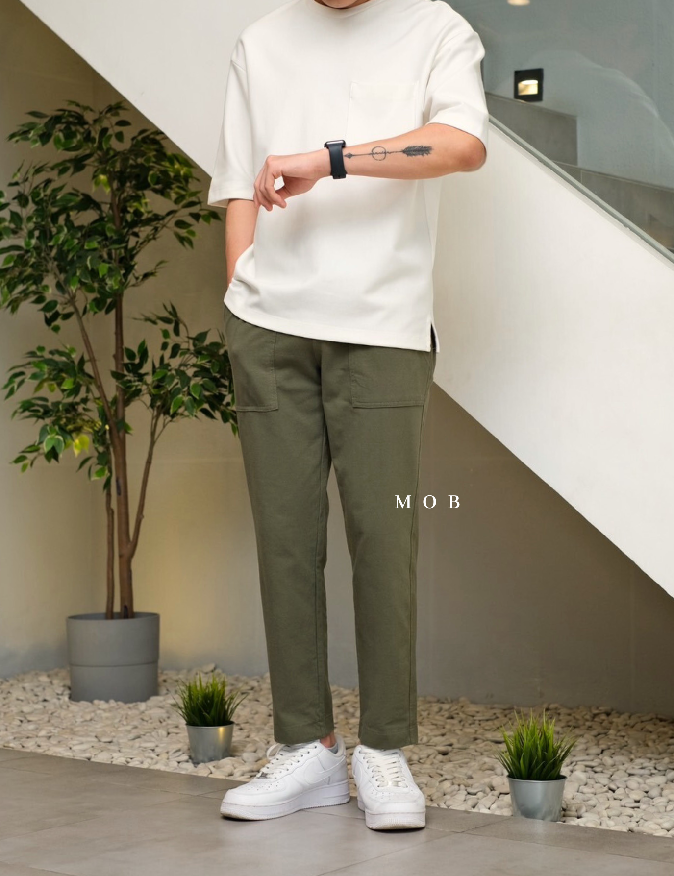 UNQPT1202 Ankle Pants Olive
