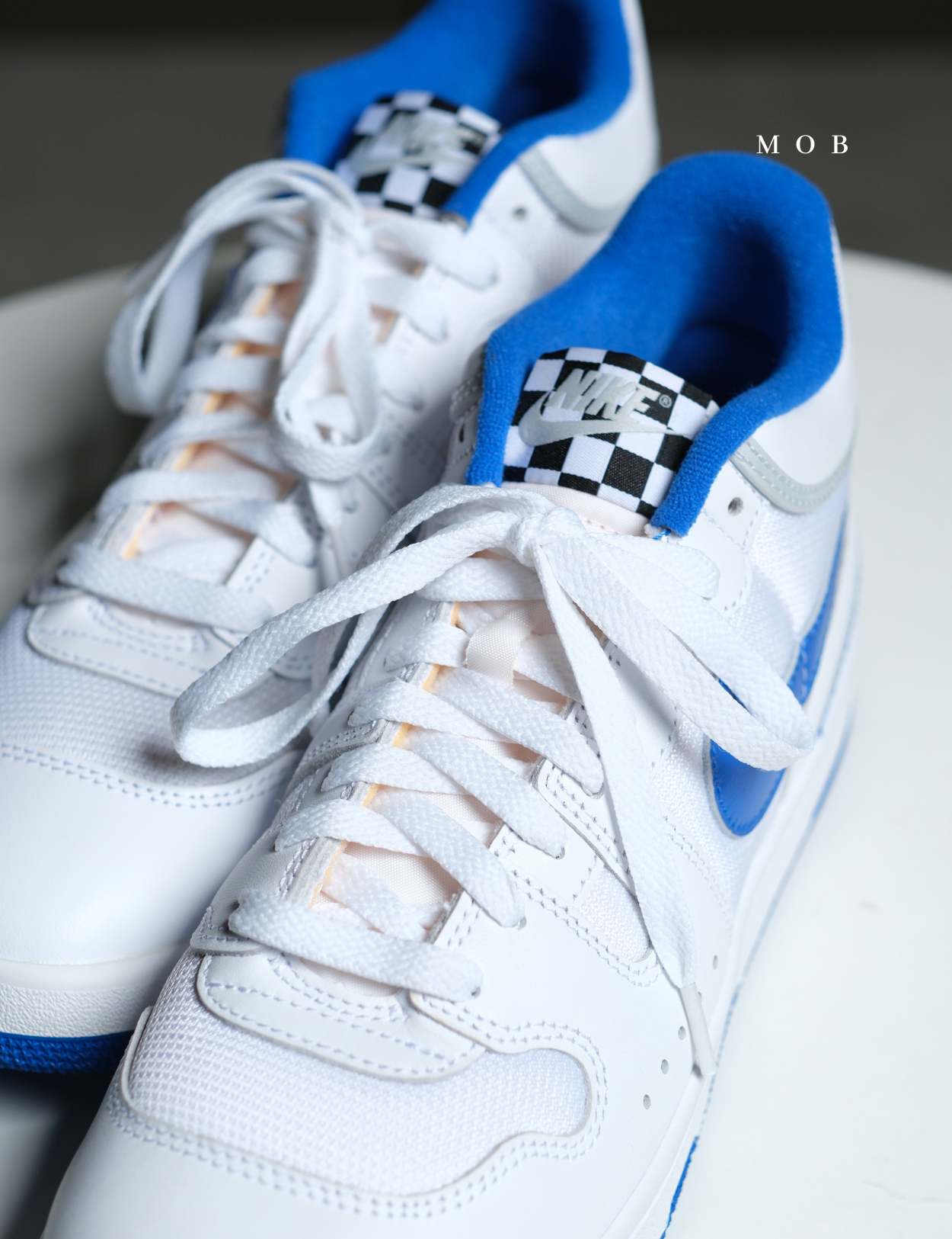 NKSSH03001A Mac Attack Shoes Game Royal White