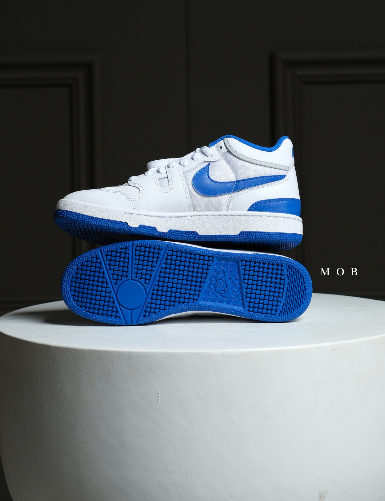 NKSSH03001A Mac Attack Shoes Game Royal White