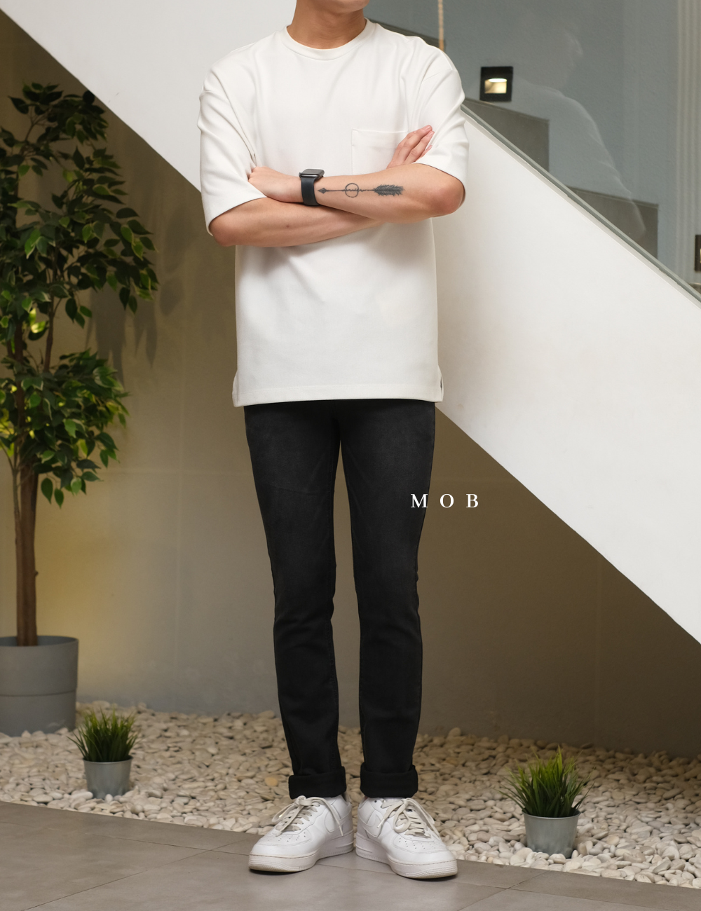 BBGPT01002 Skinny Jeans Black Washed (26 & 28 ONLY)