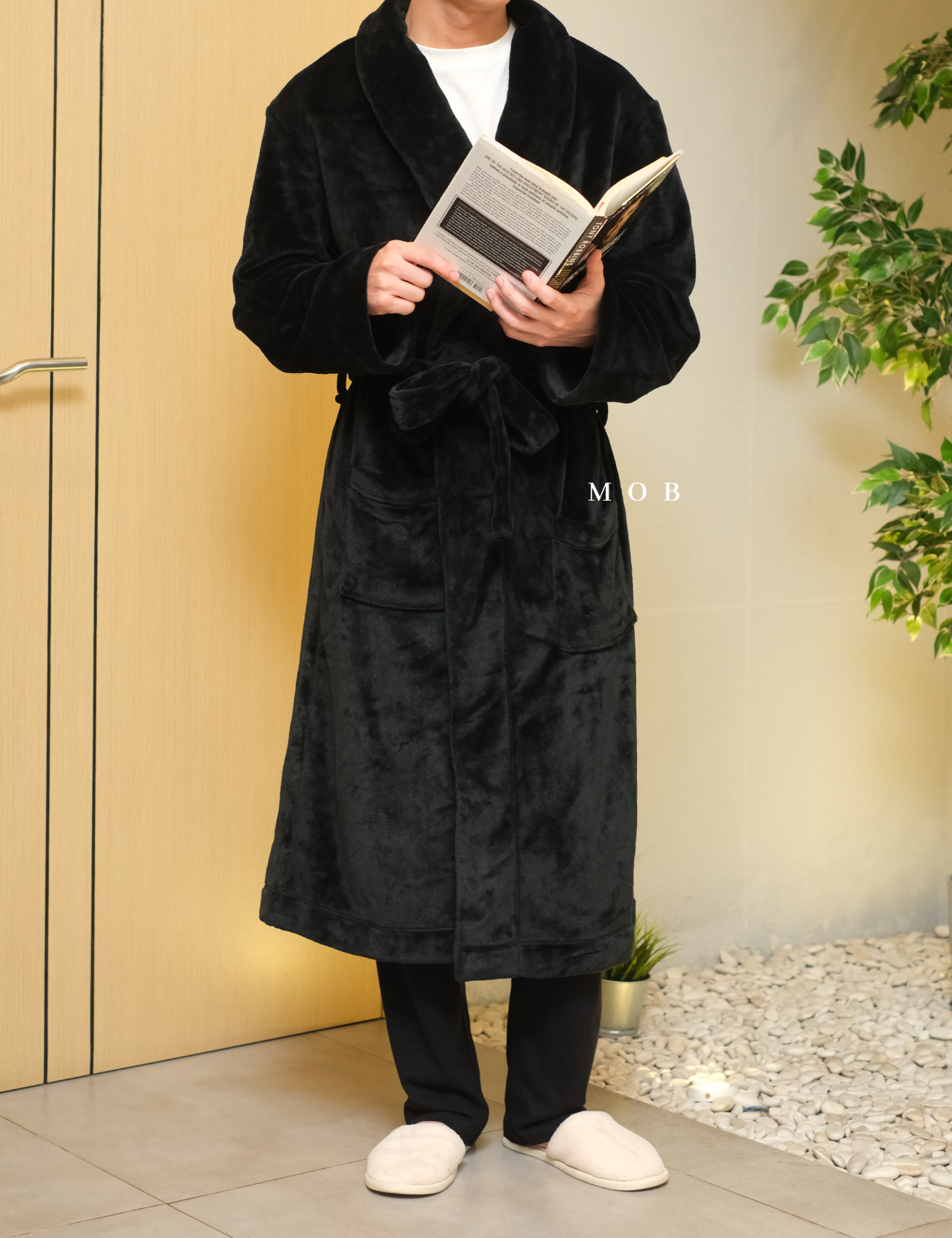 GFSLW01002 Fluffy Plush Robe Black