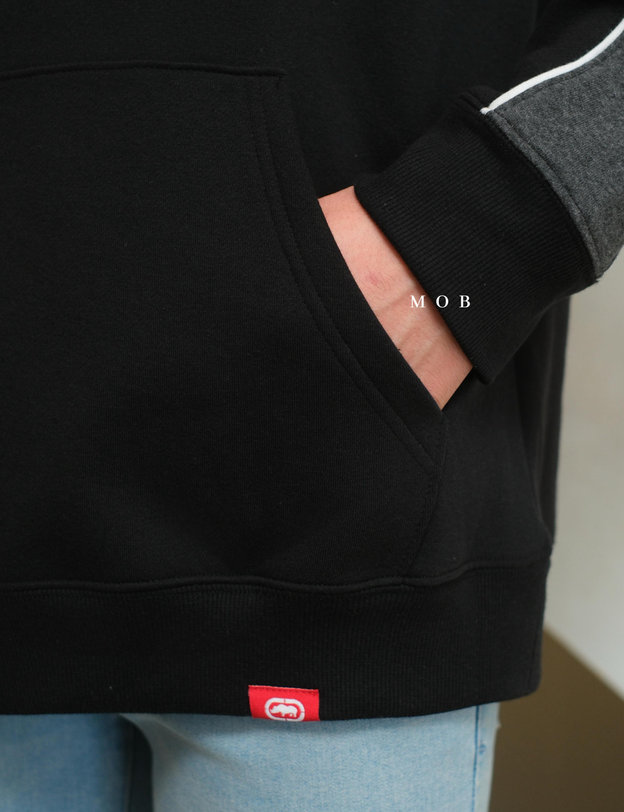 EKOHOD01001 Logo Panel Pullover Hoodie Black