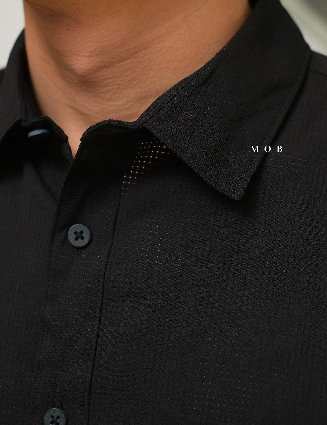 APTLSS01001A Slim Performance LS Shirt Black