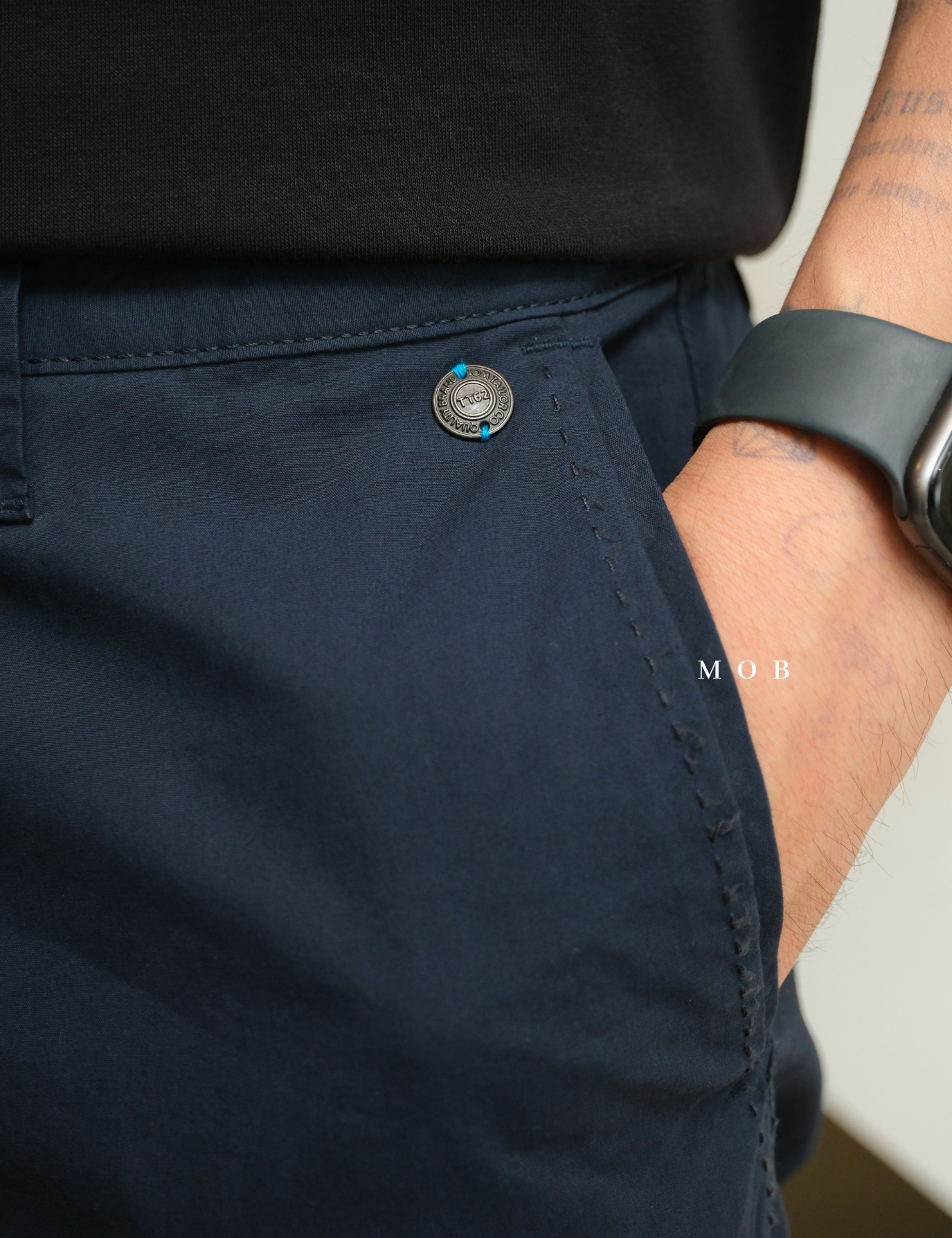 TTSR01003A JIM Bermuda Slim Shorts Navy