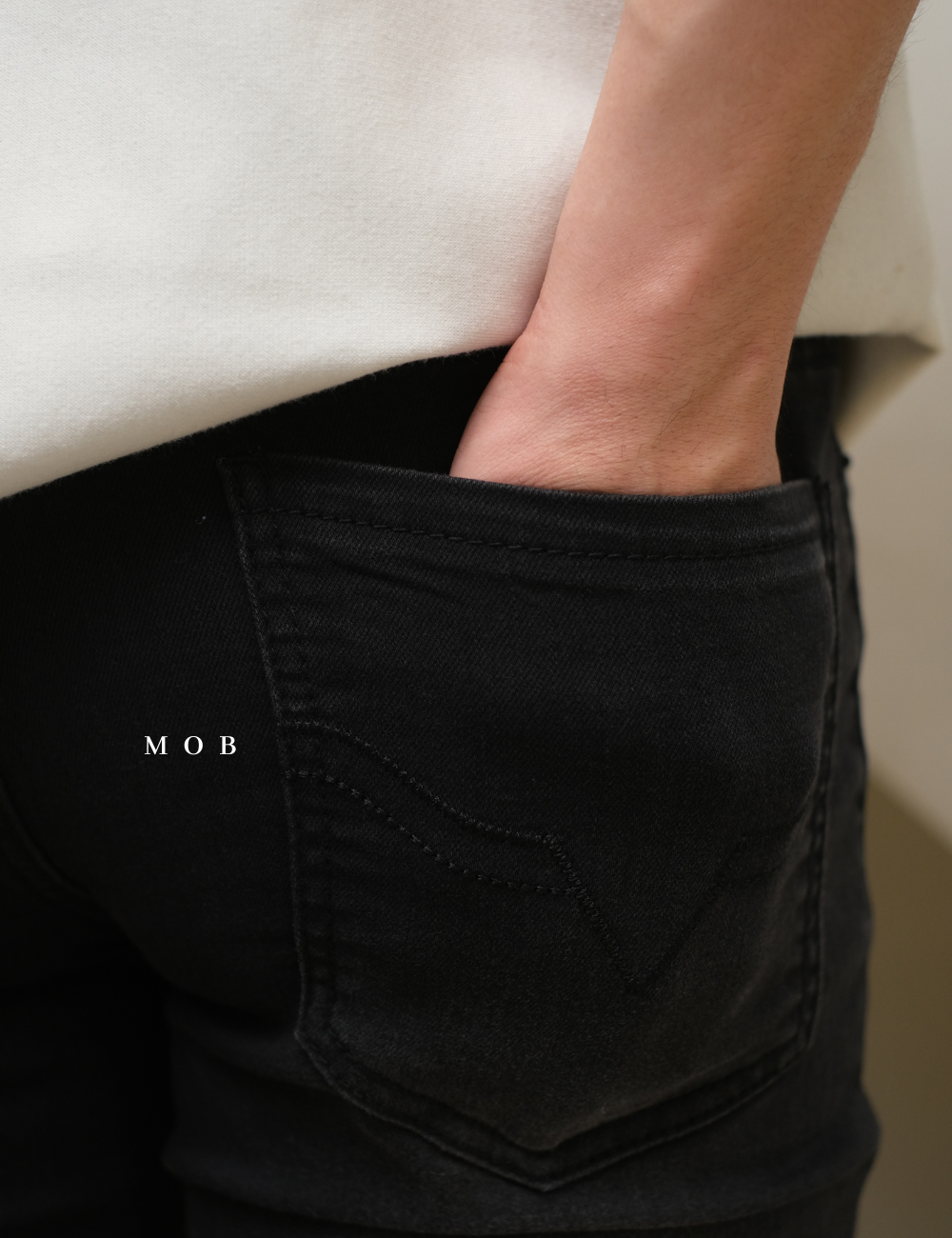 BBGPT01002 Skinny Jeans Black Washed (26 & 28 ONLY)