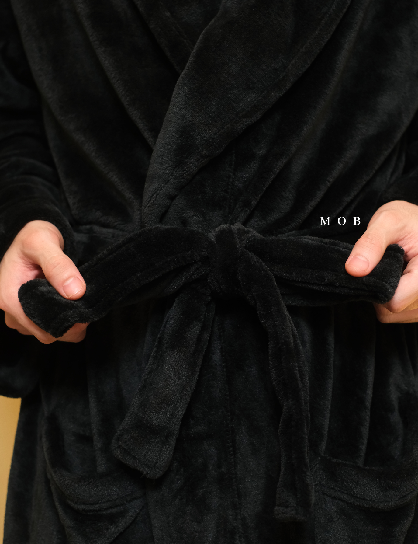 GFSLW01002 Fluffy Plush Robe Black
