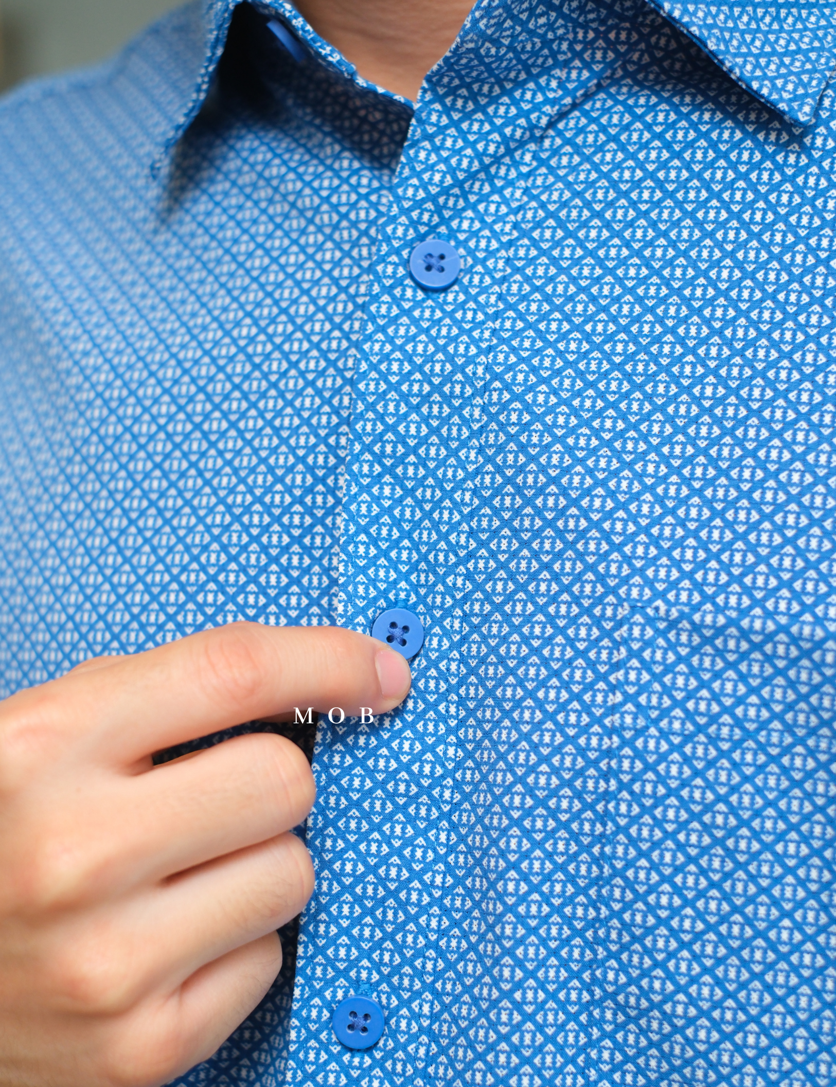 APTLSS01006 Slim Performance LS Shirt Blue Geometric Abstract