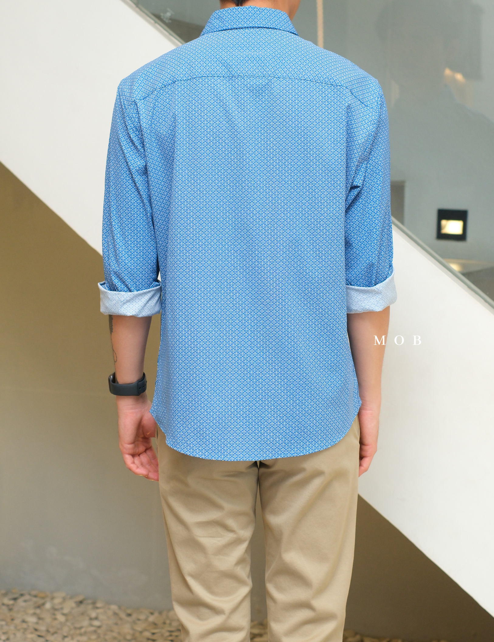 APTLSS01006 Slim Performance LS Shirt Blue Geometric Abstract