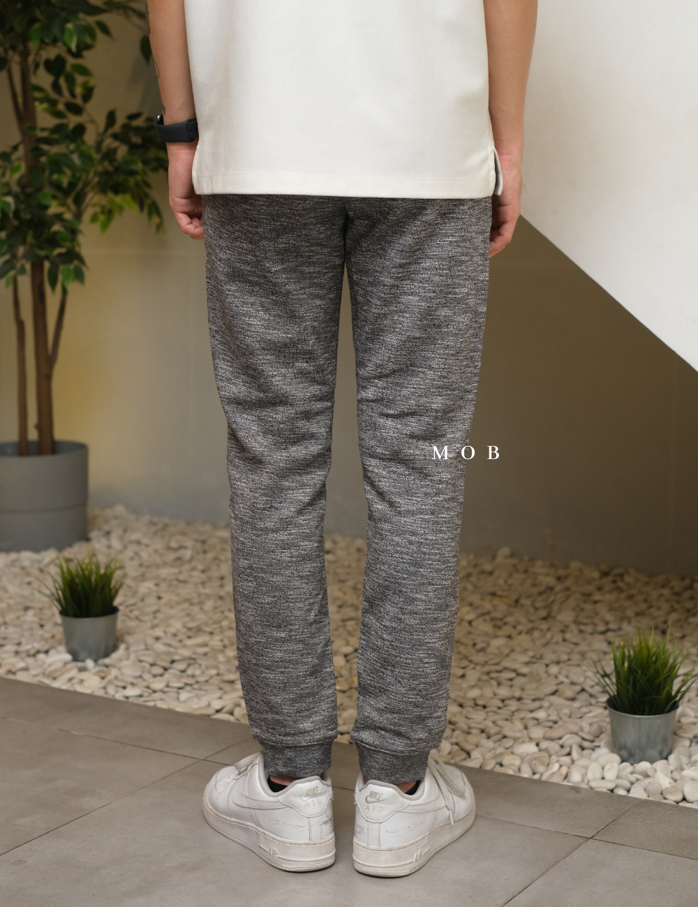 GUJP02001B Jogger Pants Dark Grey Misty