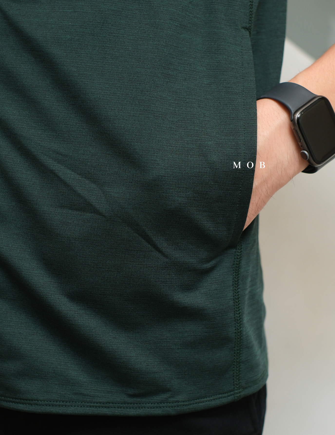 OAKVST01001 Gravity Range Vest Dark Green