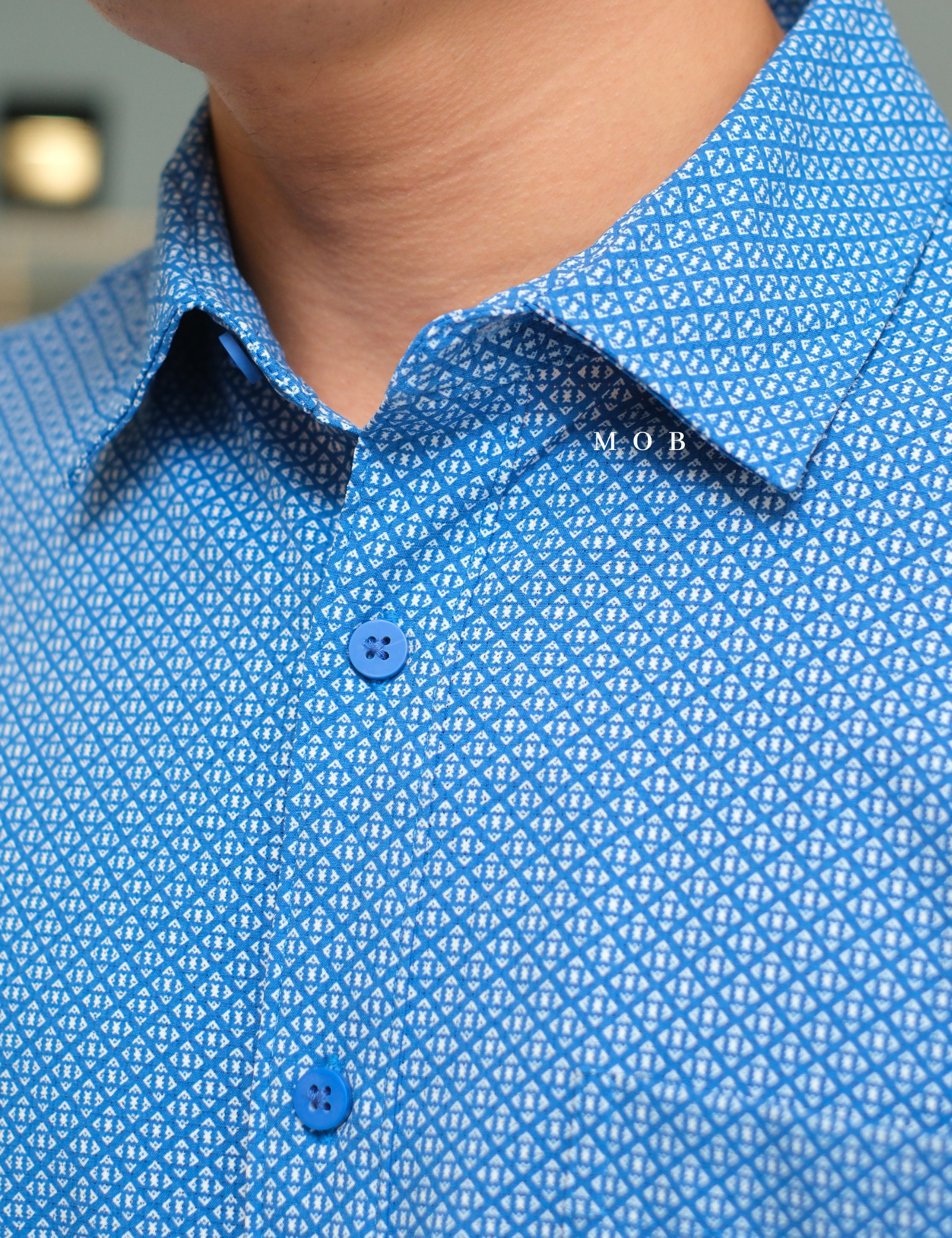 APTLSS01006 Slim Performance LS Shirt Blue Geometric Abstract